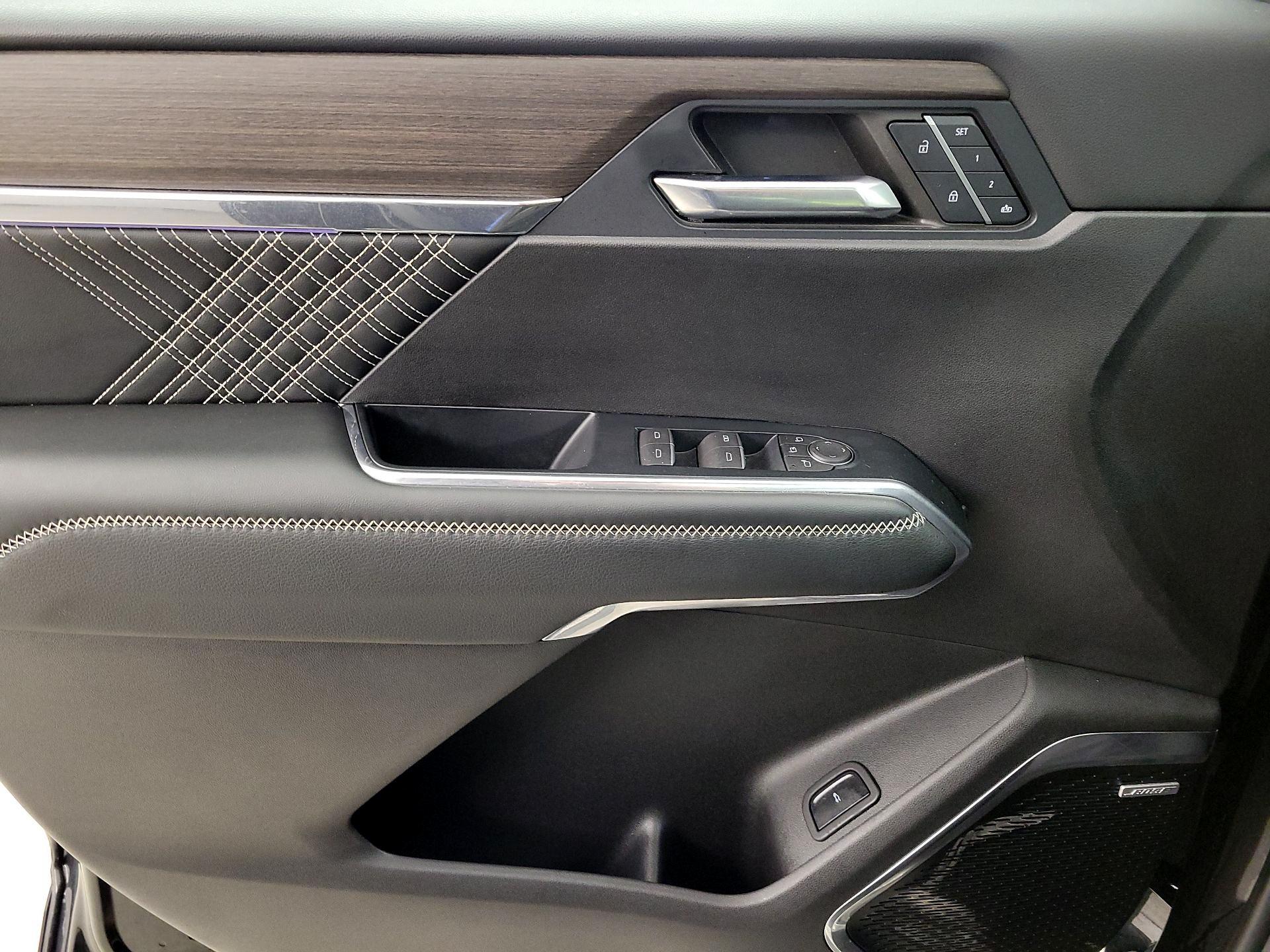 Thumbnail: 2024 GMC Acadia - 12