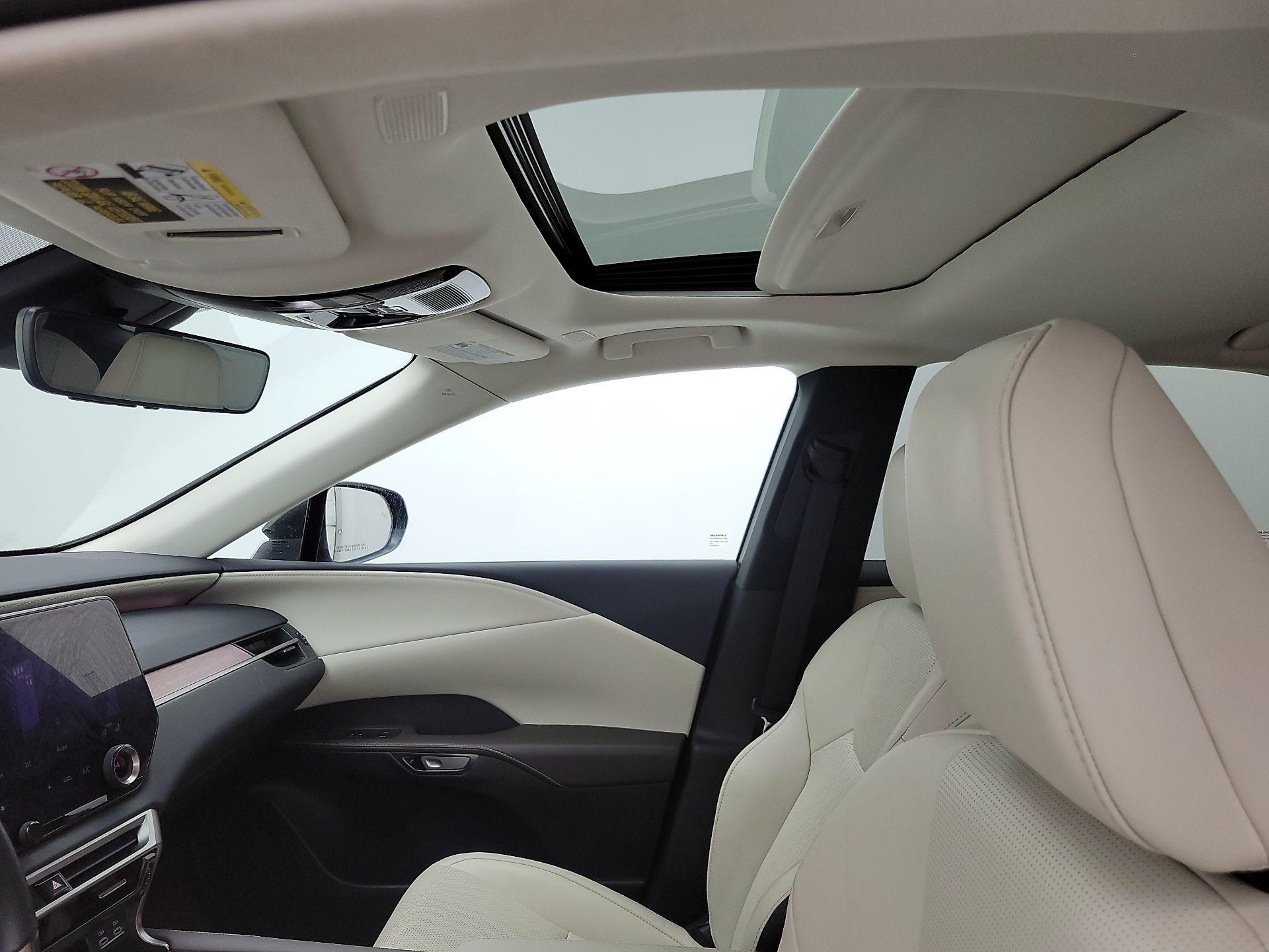 Thumbnail: 2023 Lexus RX - 19