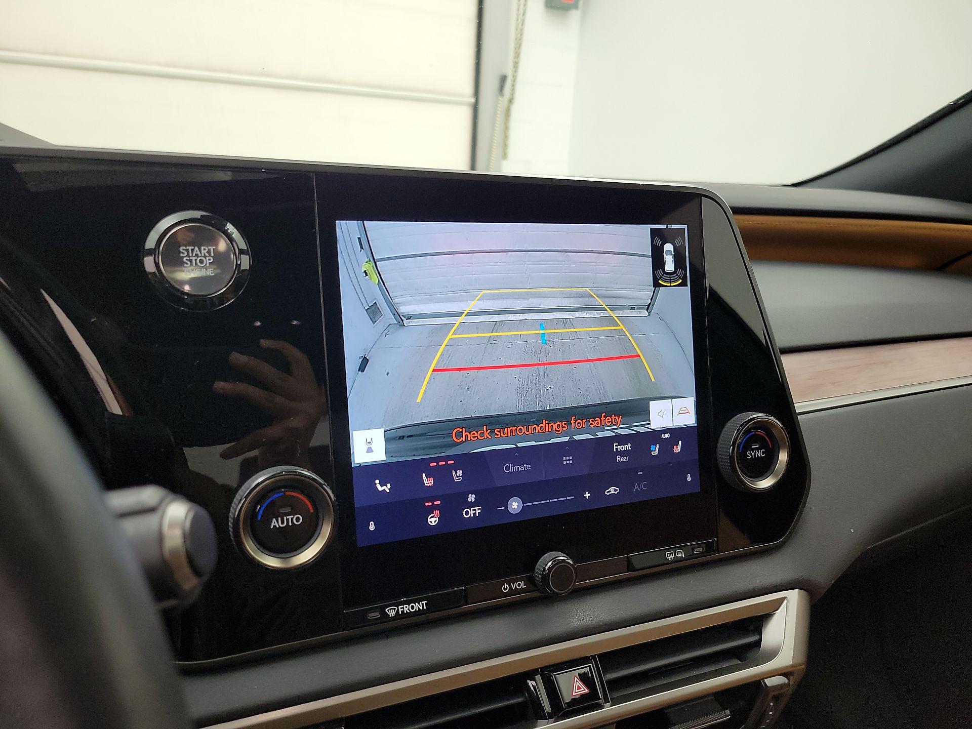 Thumbnail: 2023 Lexus RX - 15