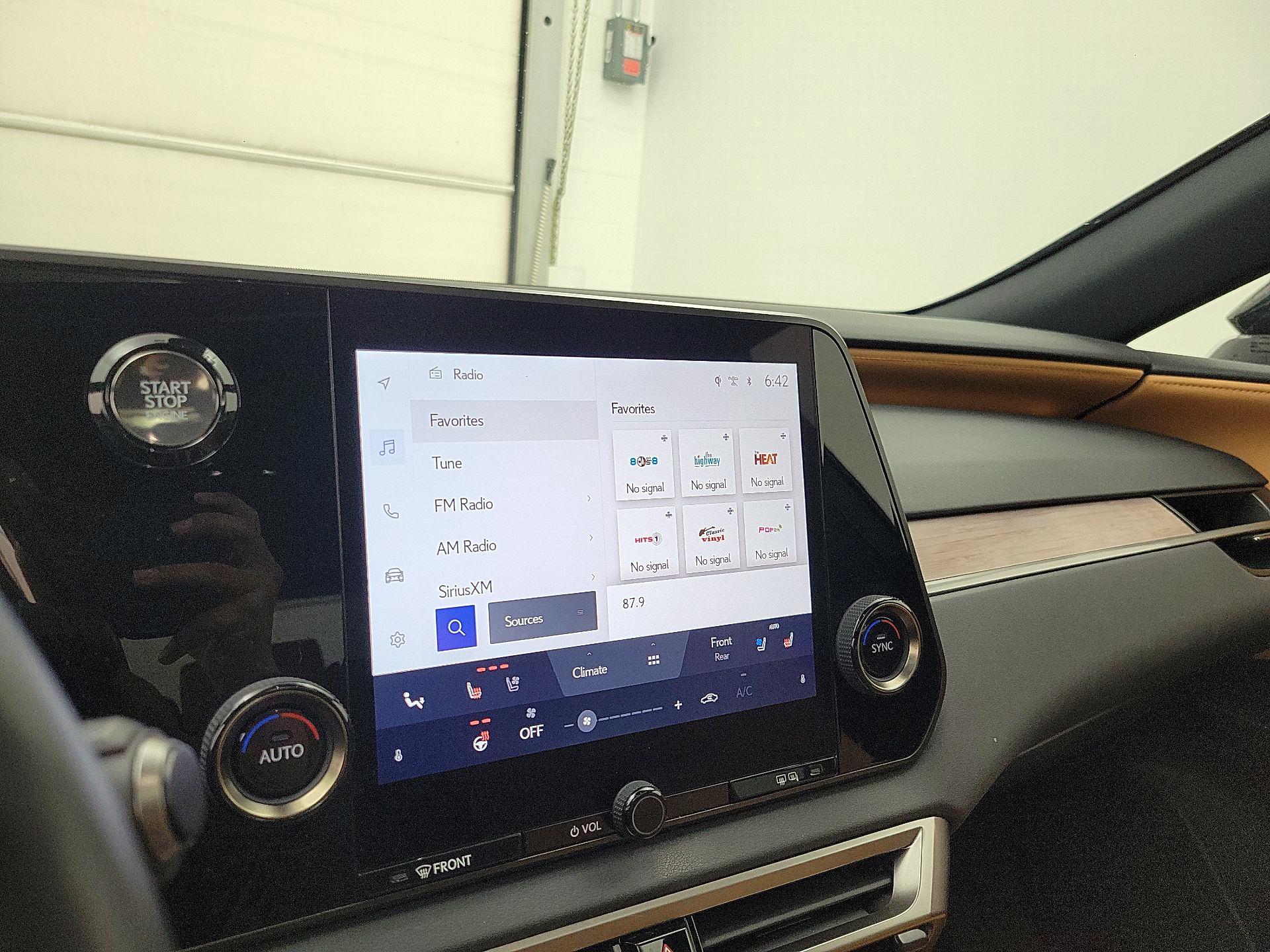 Thumbnail: 2023 Lexus RX - 16