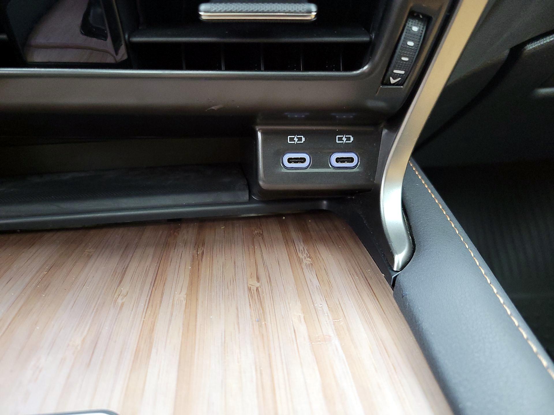 Thumbnail: 2023 Lexus RX - 19