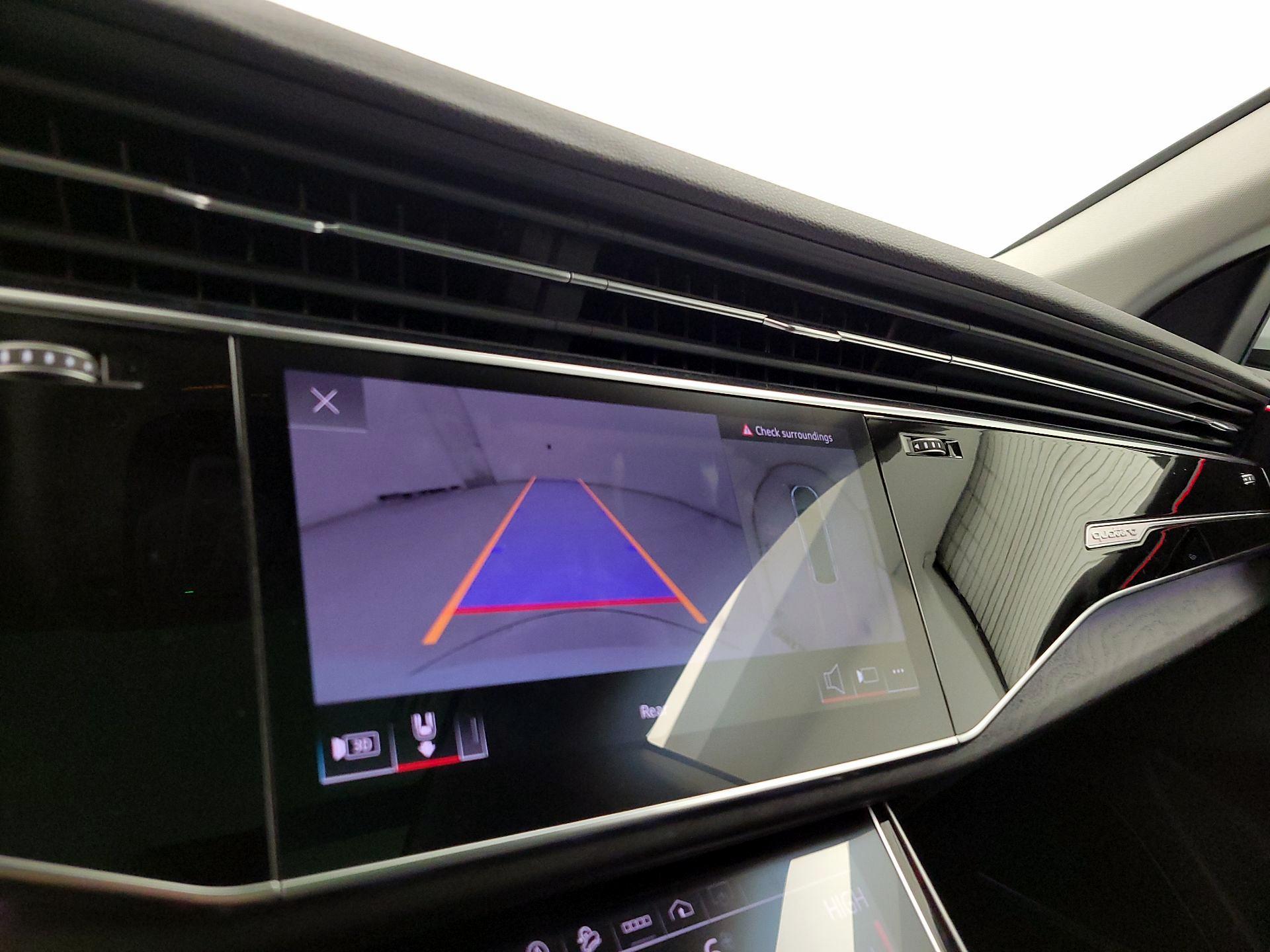 Thumbnail: 2023 Audi Q8 - 15