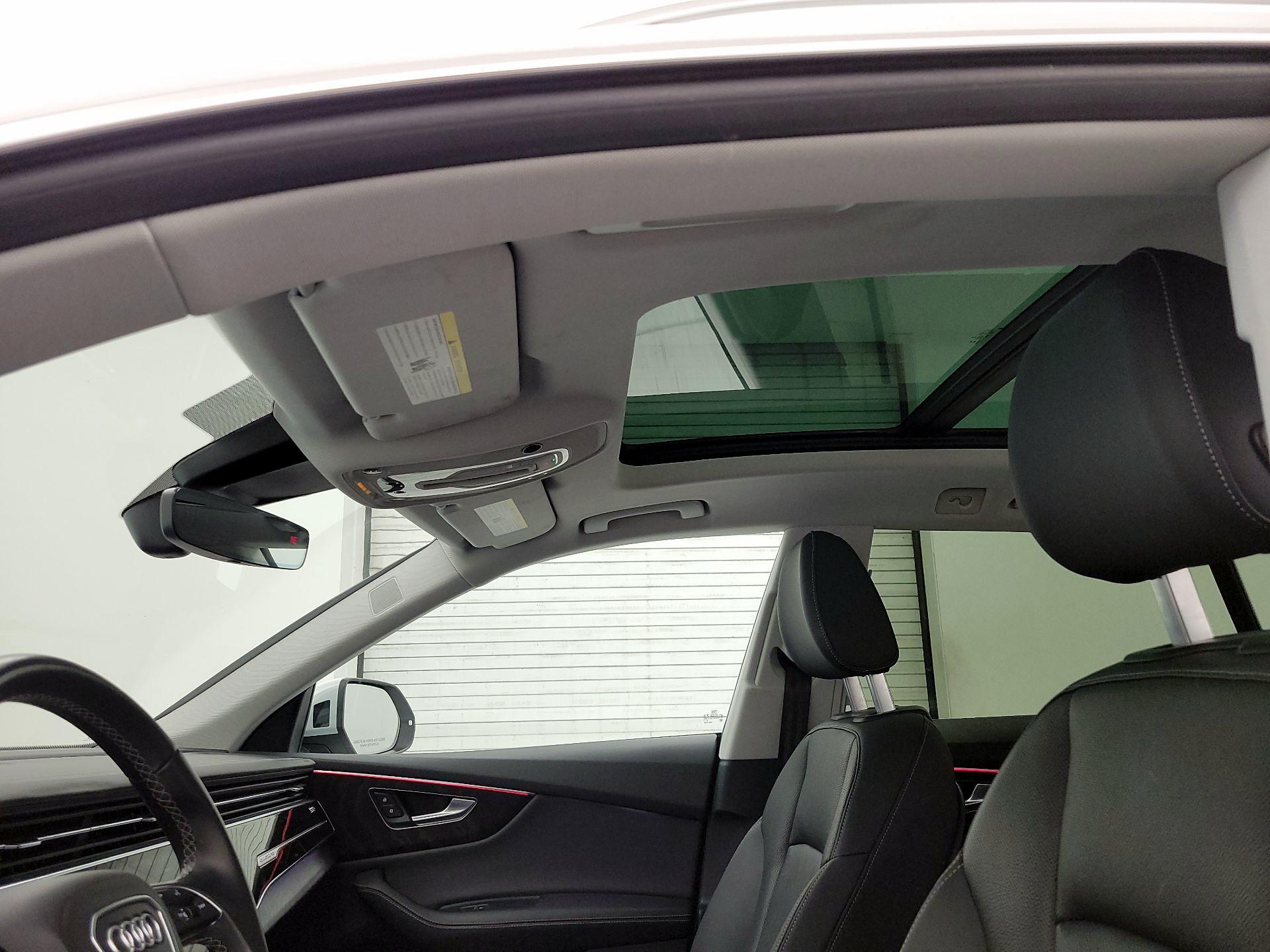 Thumbnail: 2023 Audi Q8 - 19