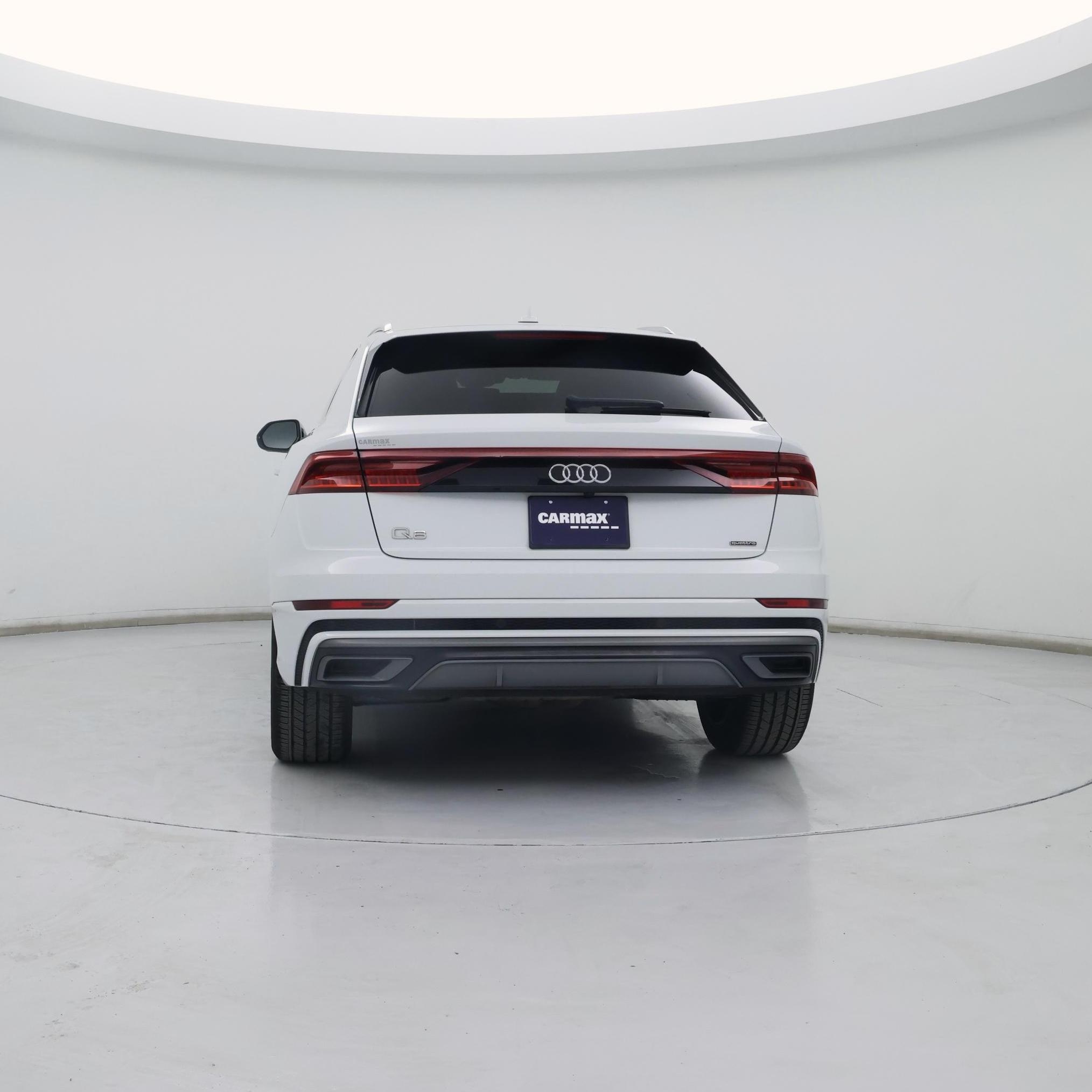 Thumbnail: 2023 Audi Q8 - 6