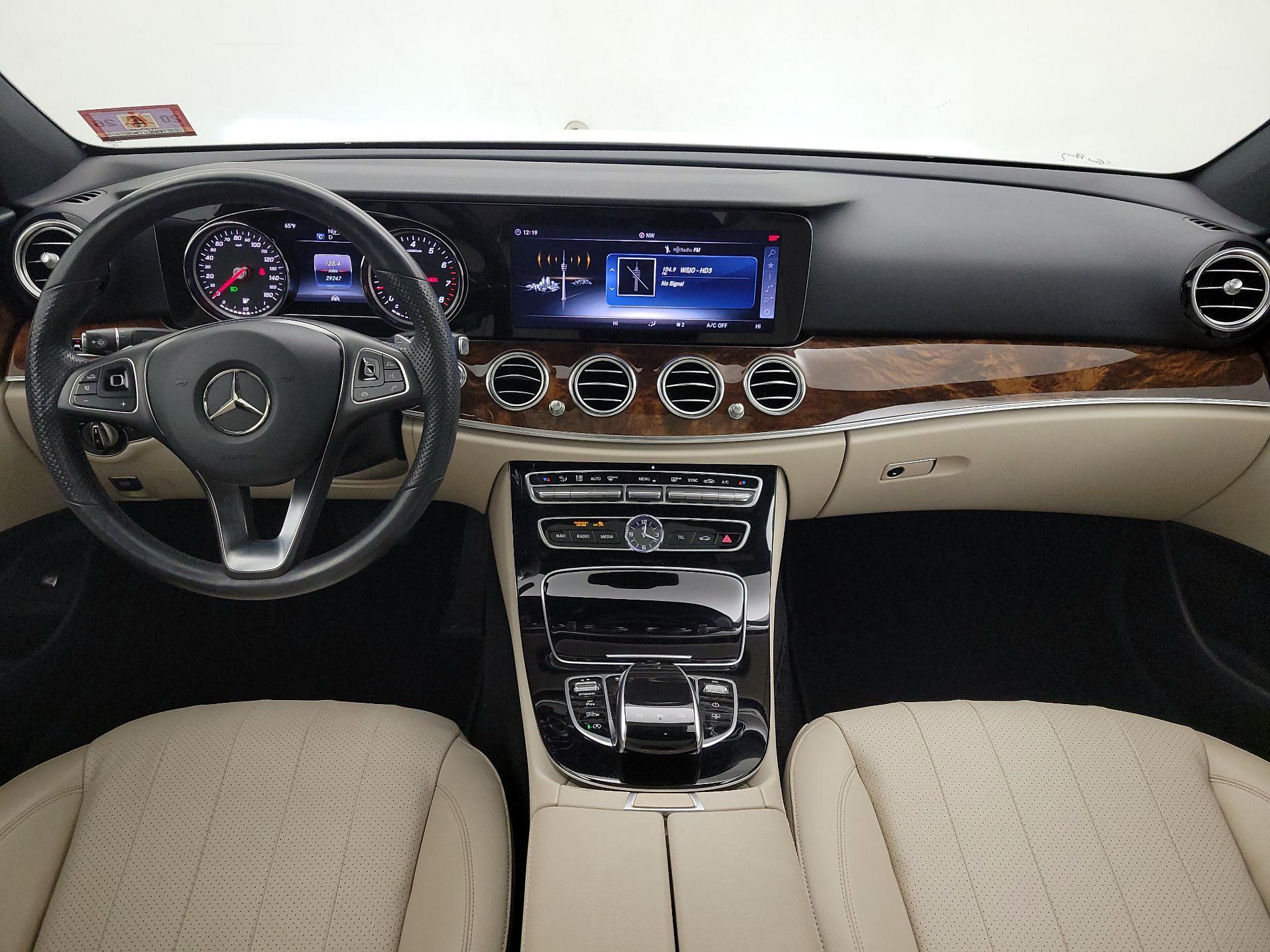 Thumbnail: 2018 Mercedes-Benz E-Class - 9