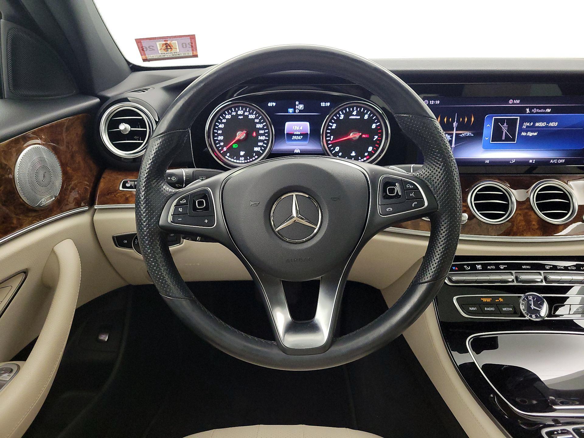 Thumbnail: 2018 Mercedes-Benz E-Class - 10