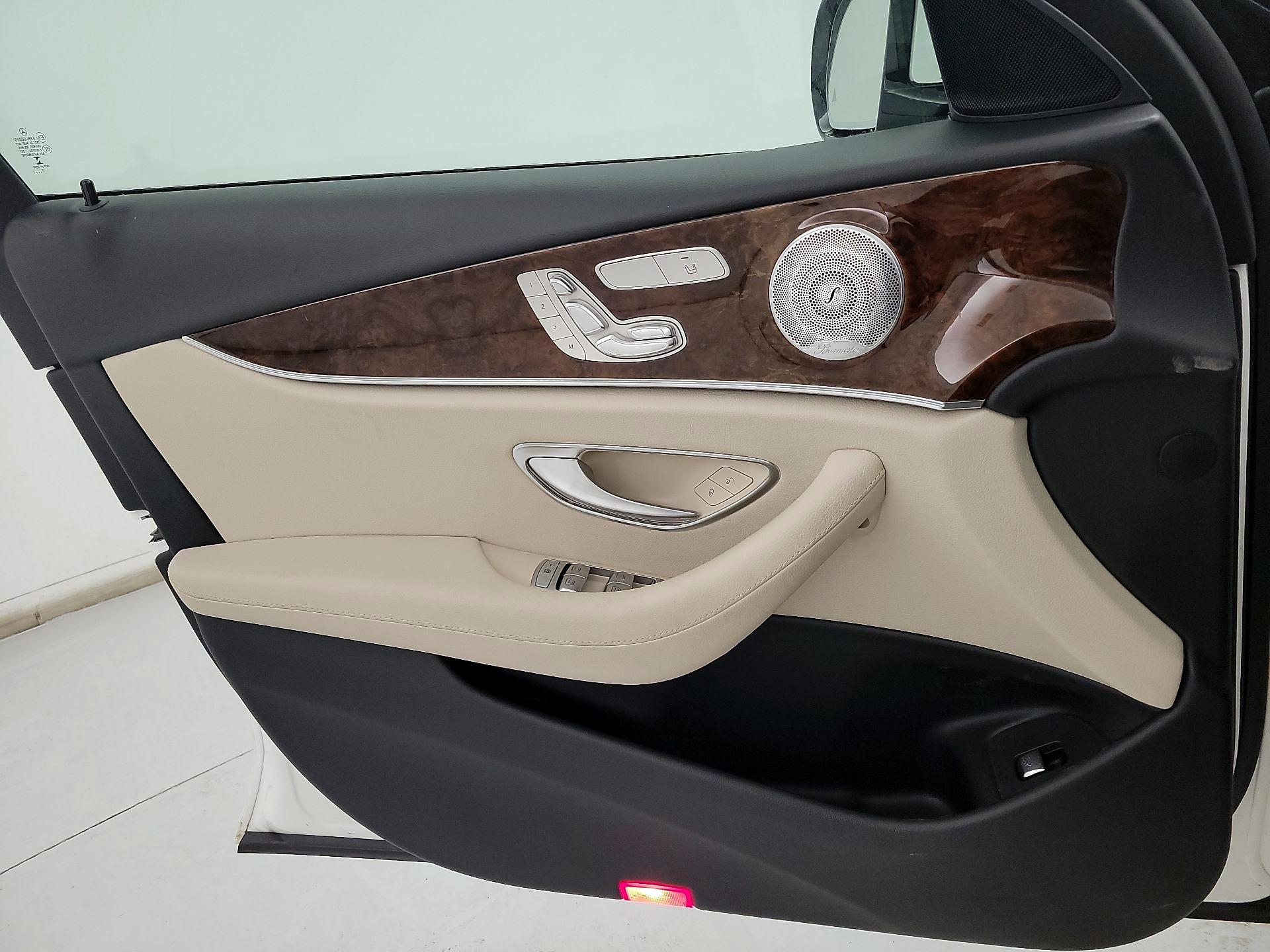 Thumbnail: 2018 Mercedes-Benz E-Class - 12