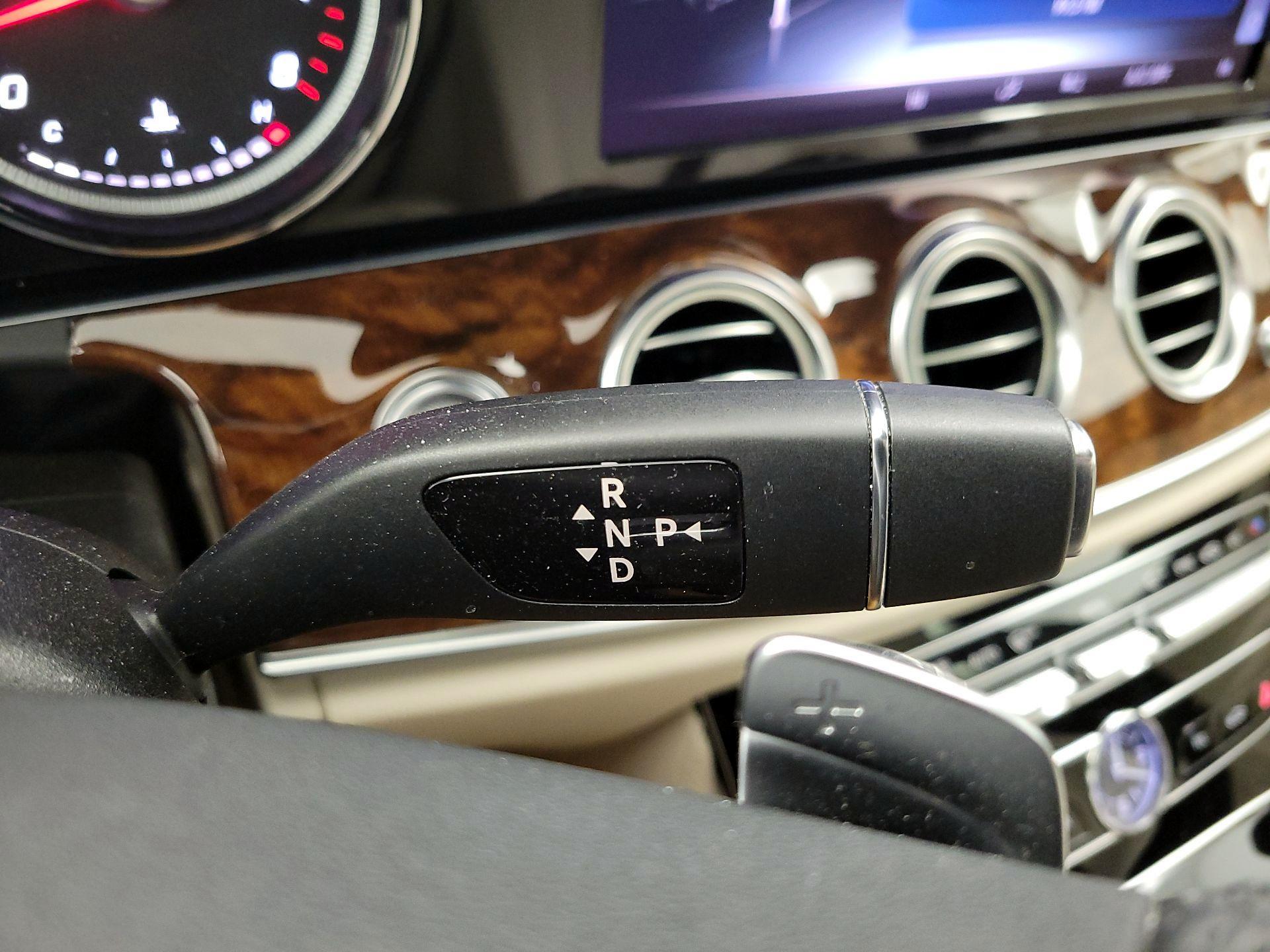 Thumbnail: 2018 Mercedes-Benz E-Class - 16