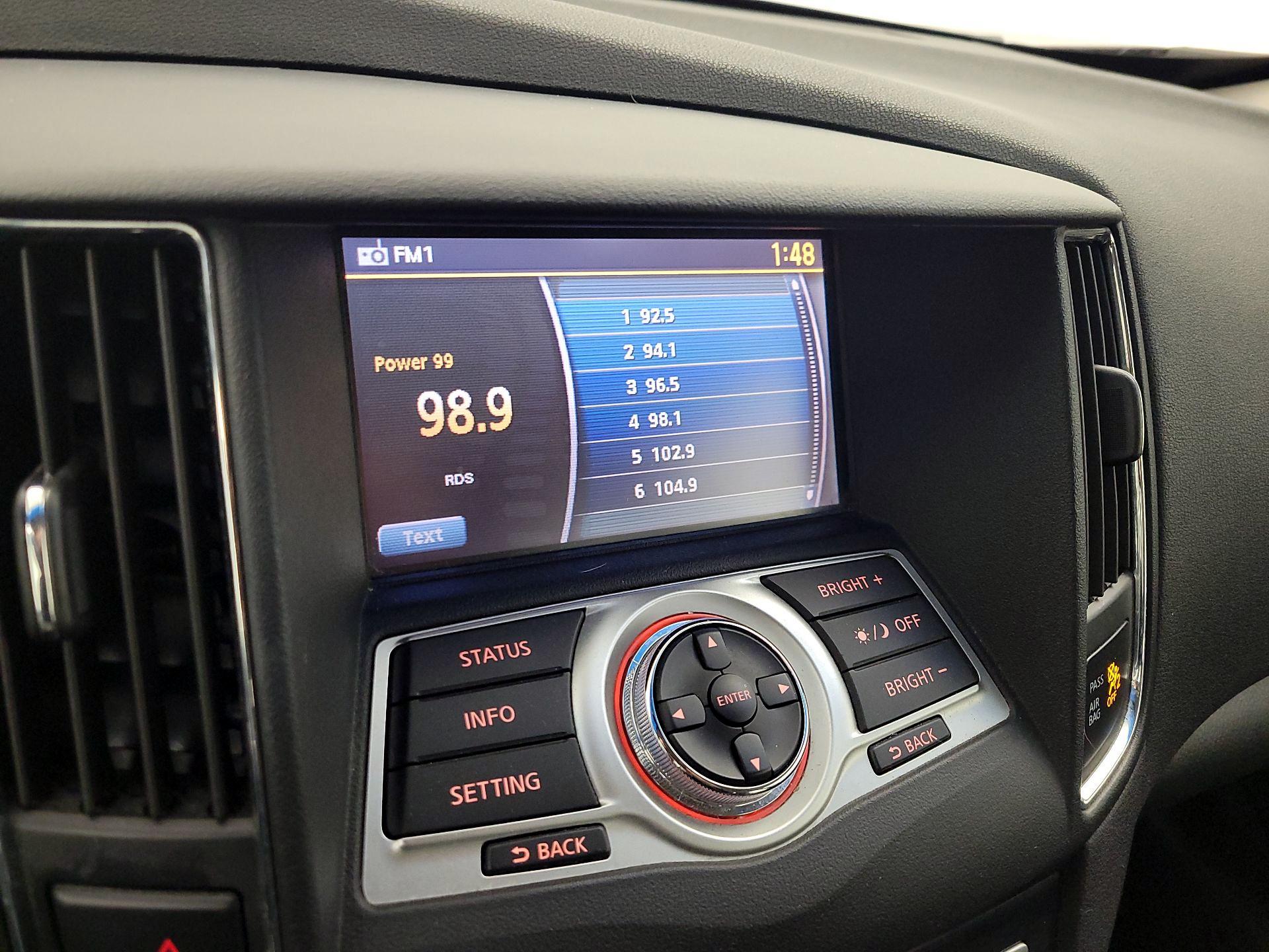 Thumbnail: 2014 Nissan Maxima - 15