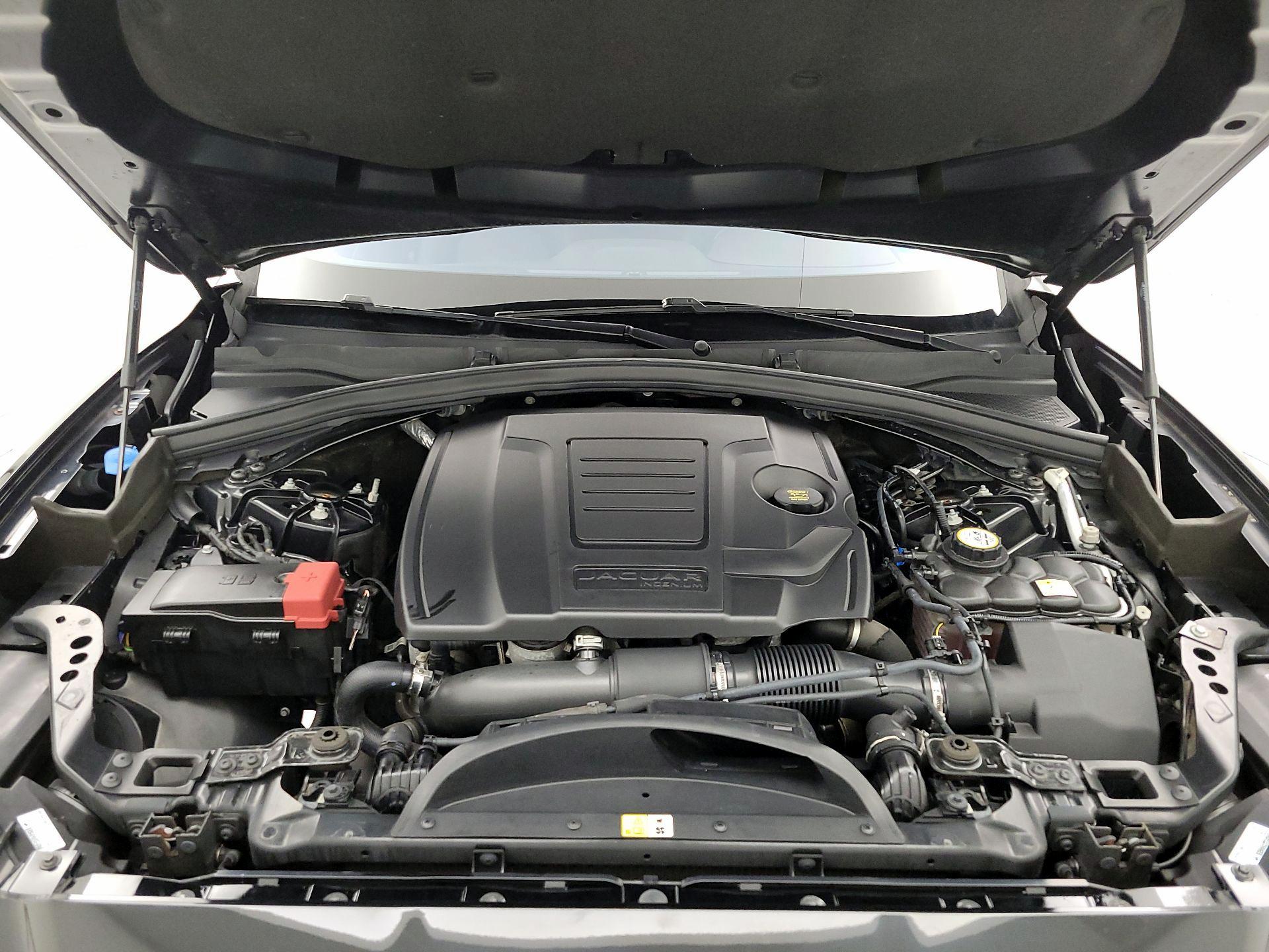 Thumbnail: 2018 Jaguar F-Pace - 20