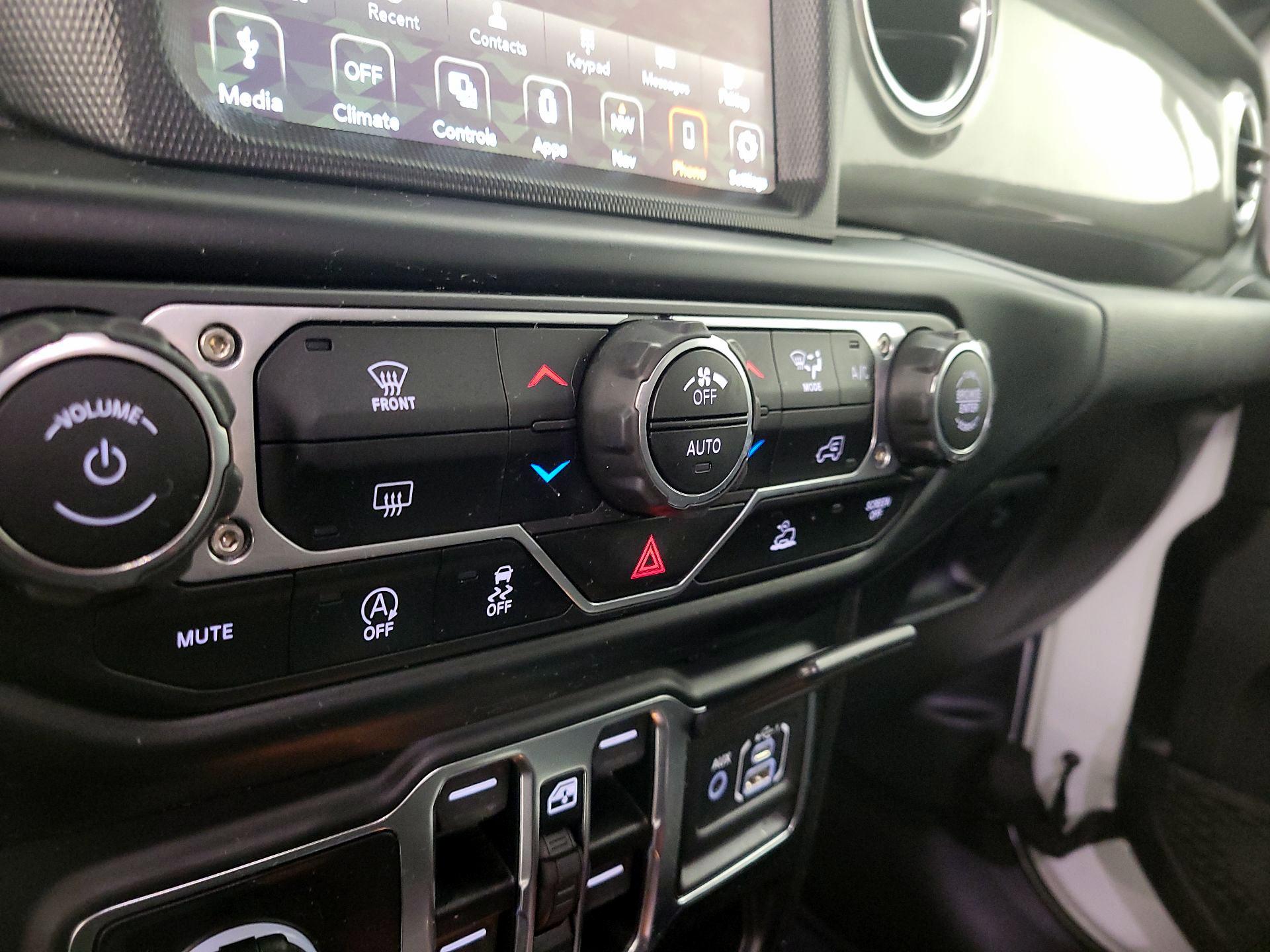 Thumbnail: 2021 Jeep Wrangler - 17