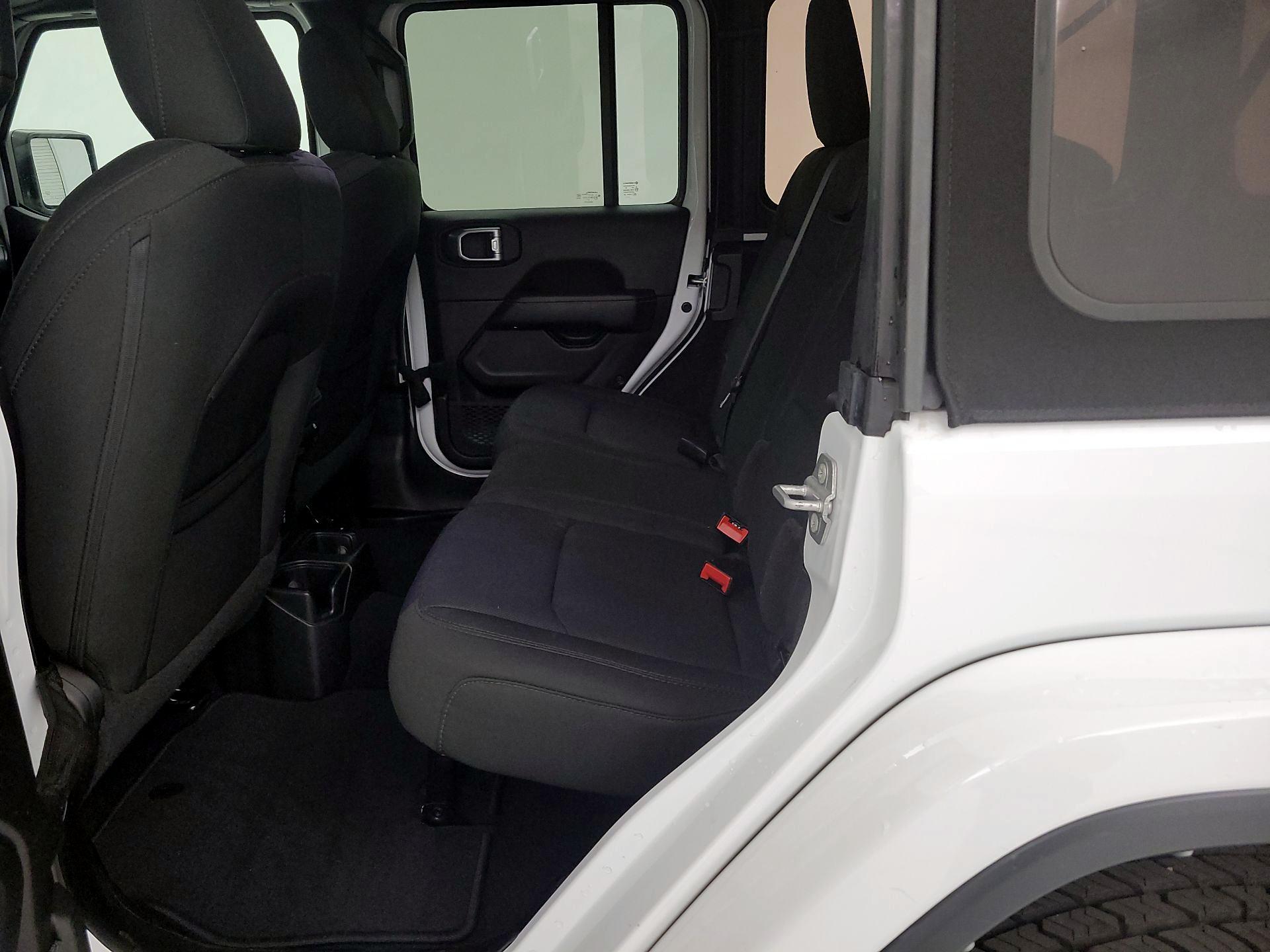 Thumbnail: 2021 Jeep Wrangler - 20