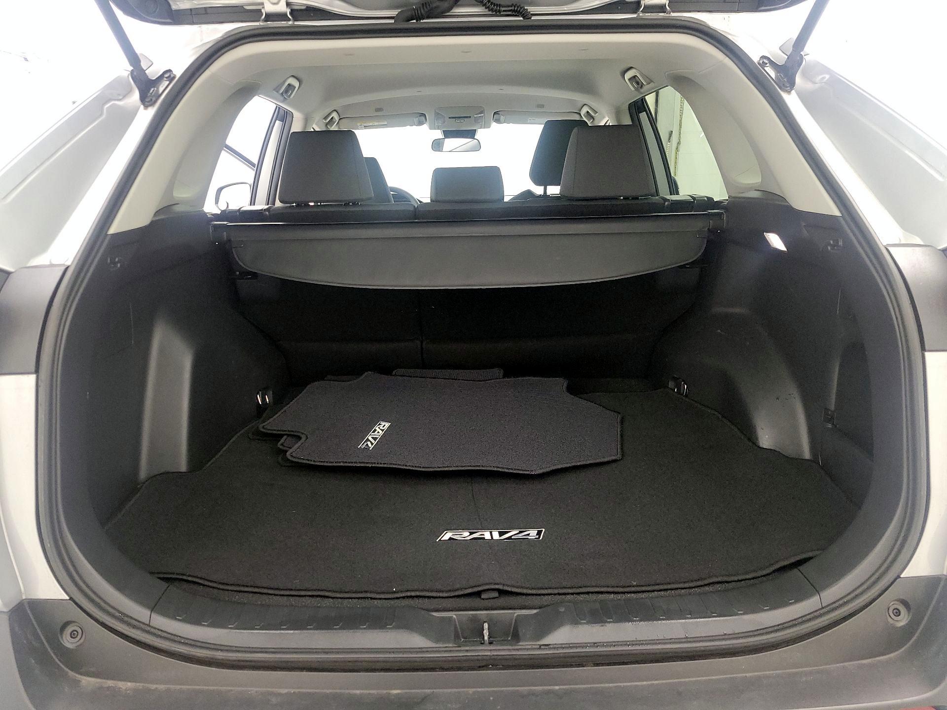 Thumbnail: 2024 Toyota RAV4 - 18