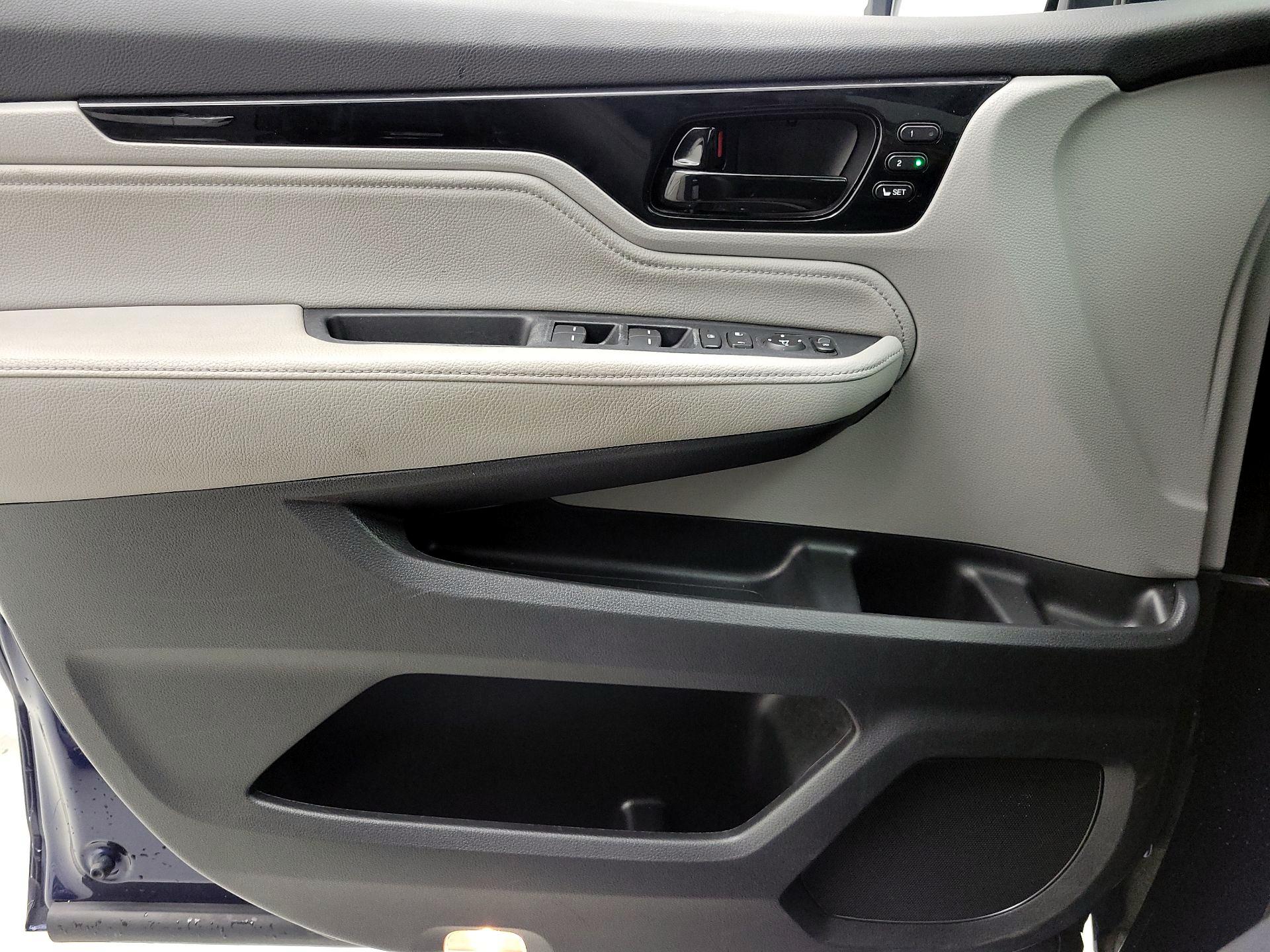 Thumbnail: 2023 Honda Odyssey - 12