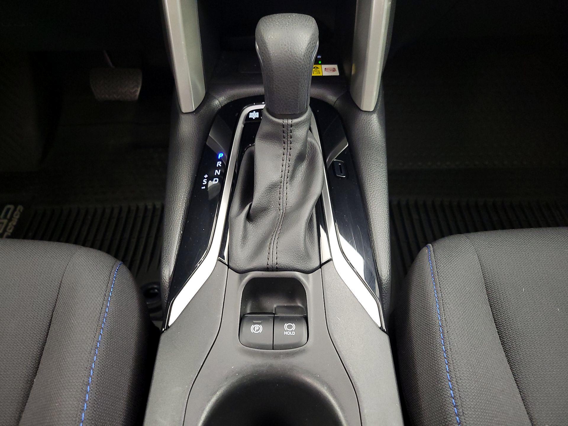 Thumbnail: 2023 Toyota Corolla Cross - 17