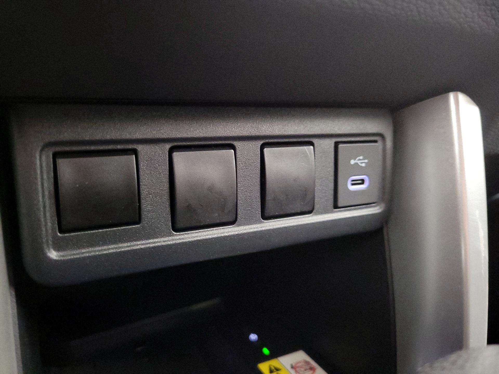 Thumbnail: 2023 Toyota Corolla Cross - 18