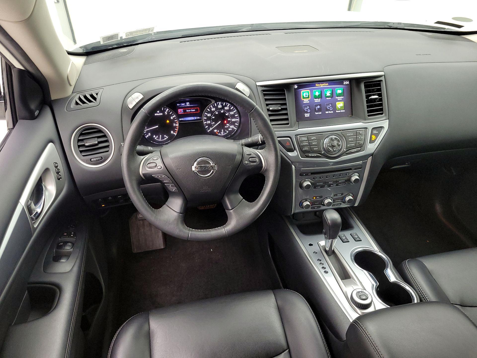 Thumbnail: 2017 Nissan Pathfinder - 10