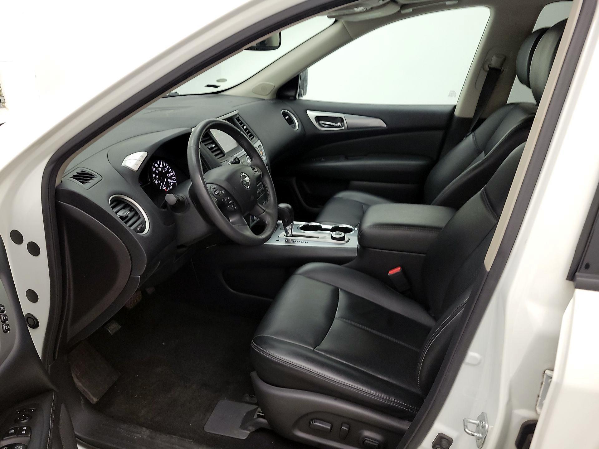 Thumbnail: 2017 Nissan Pathfinder - 11