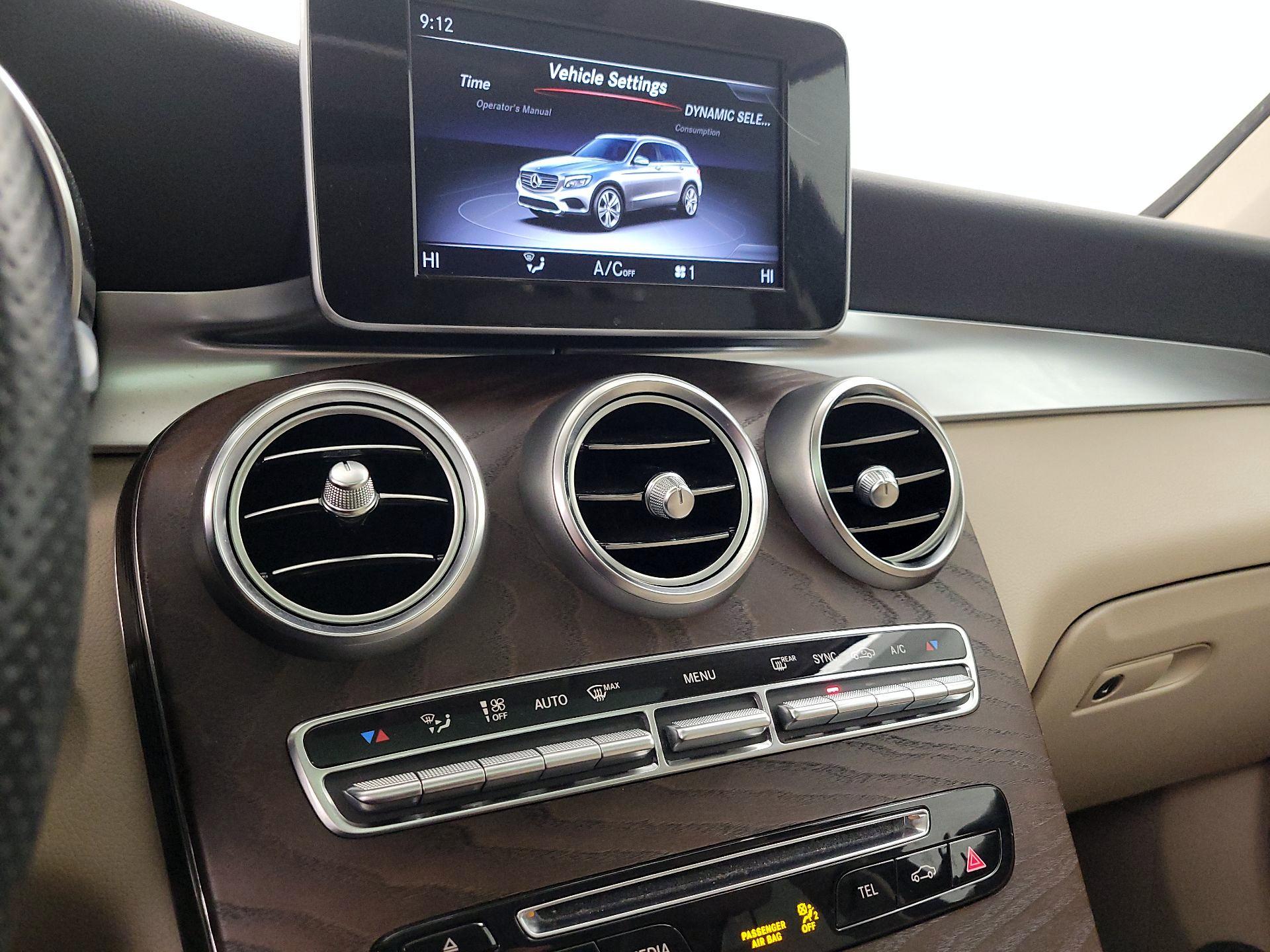 Thumbnail: 2019 Mercedes-Benz GLC - 17