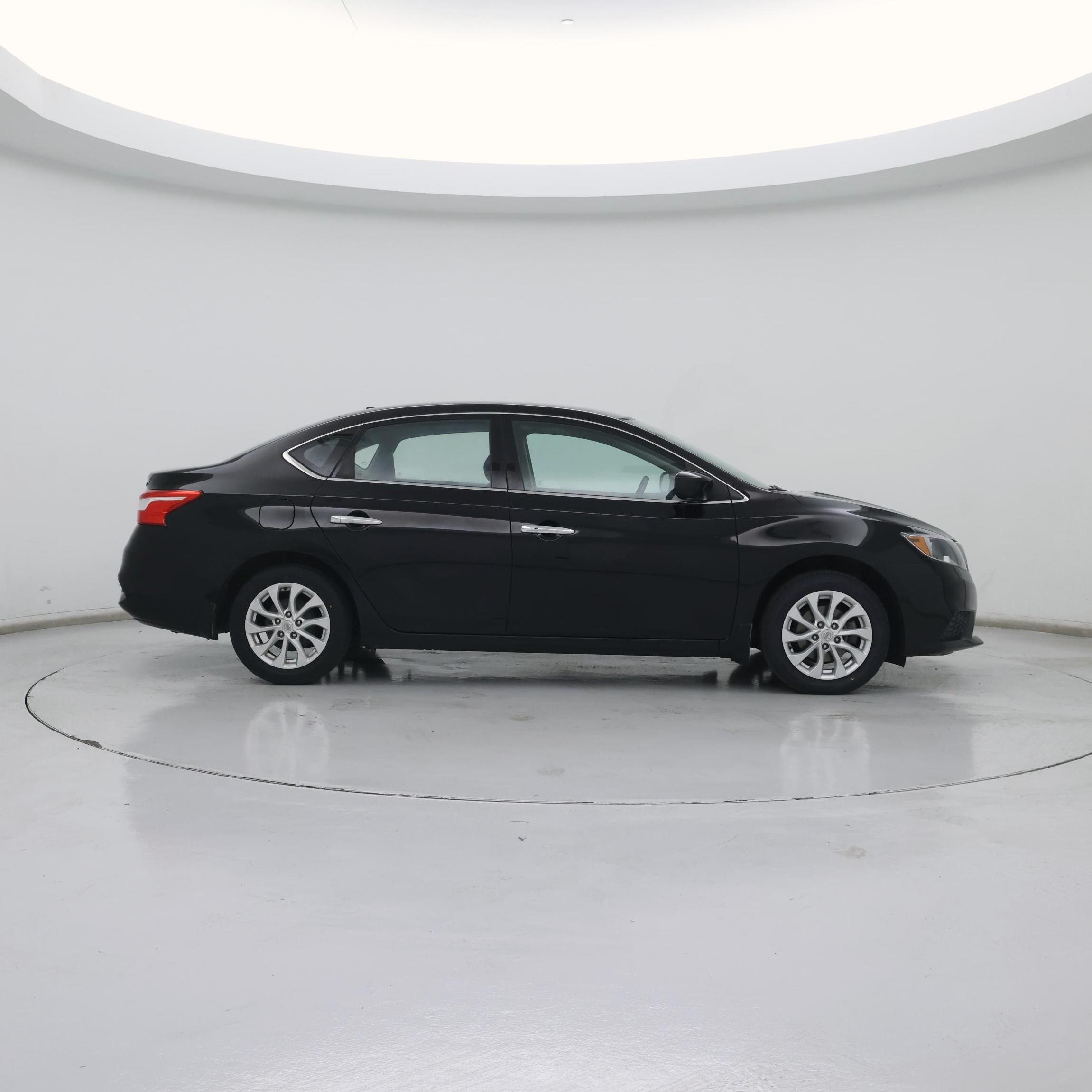 Thumbnail: 2018 Nissan Sentra - 7