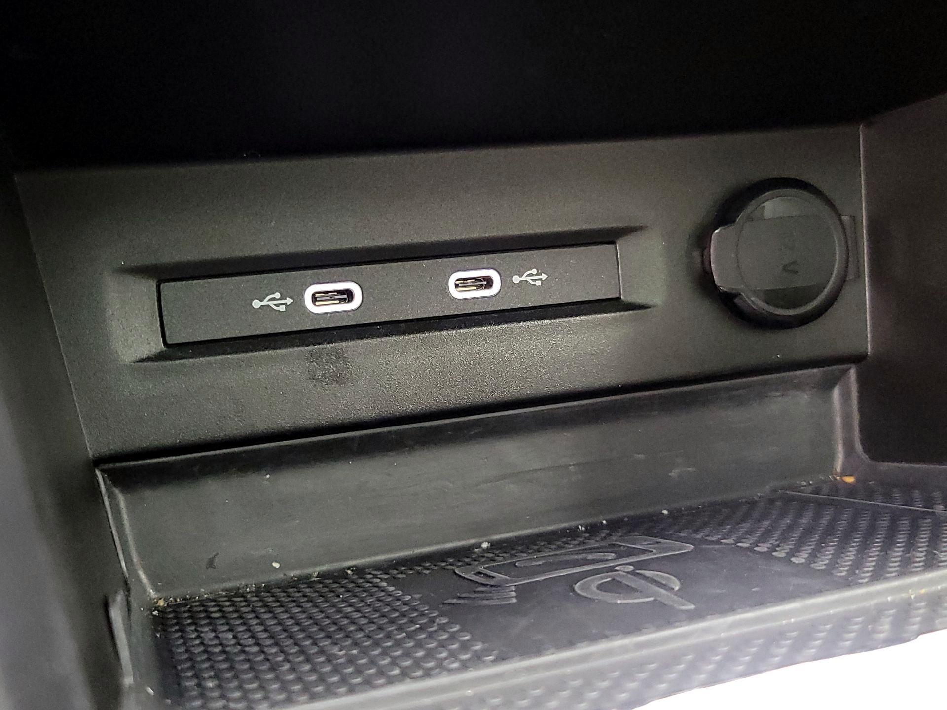 Thumbnail: 2023 Volkswagen Taos - 19