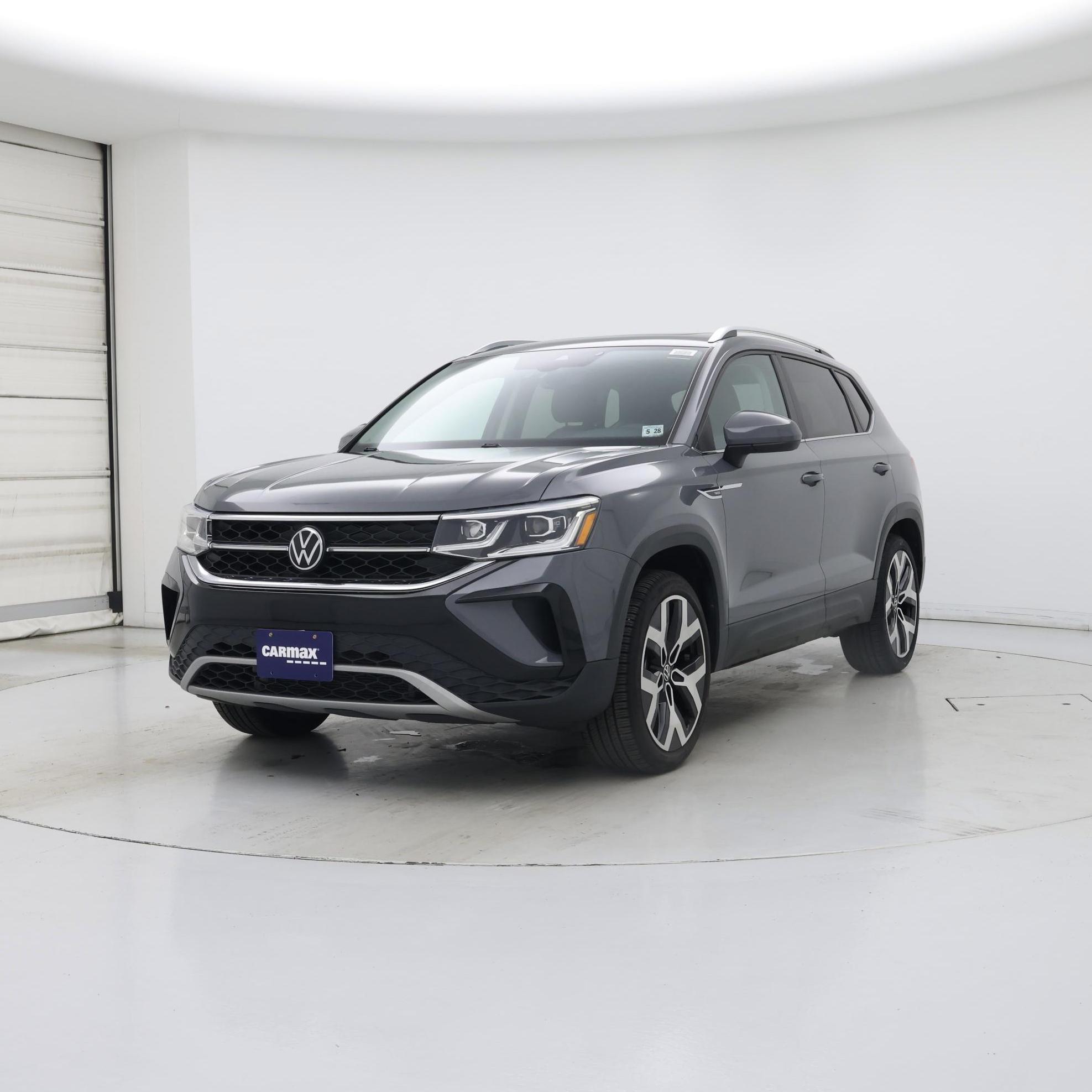 Thumbnail: 2023 Volkswagen Taos - 4