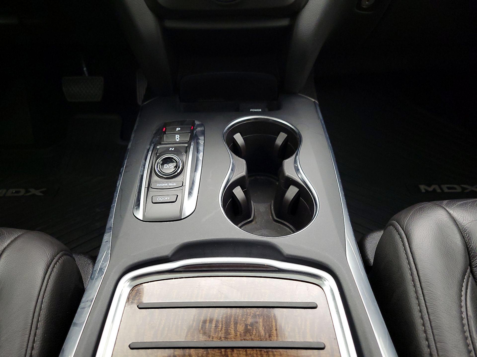 Thumbnail: 2020 Acura MDX - 17