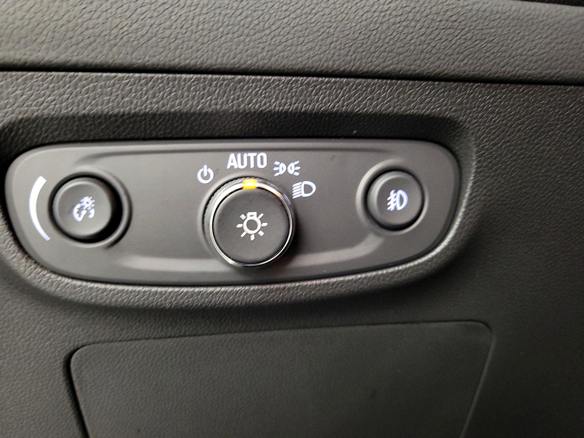 Thumbnail: 2023 Buick Encore GX - 13