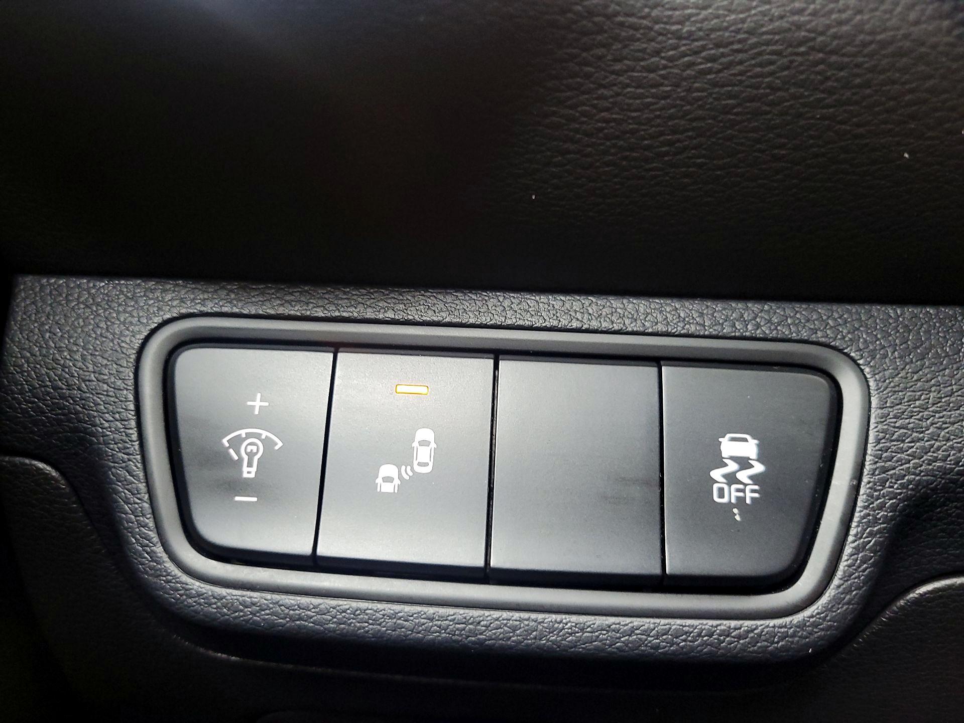 Thumbnail: 2023 Kia Forte - 13