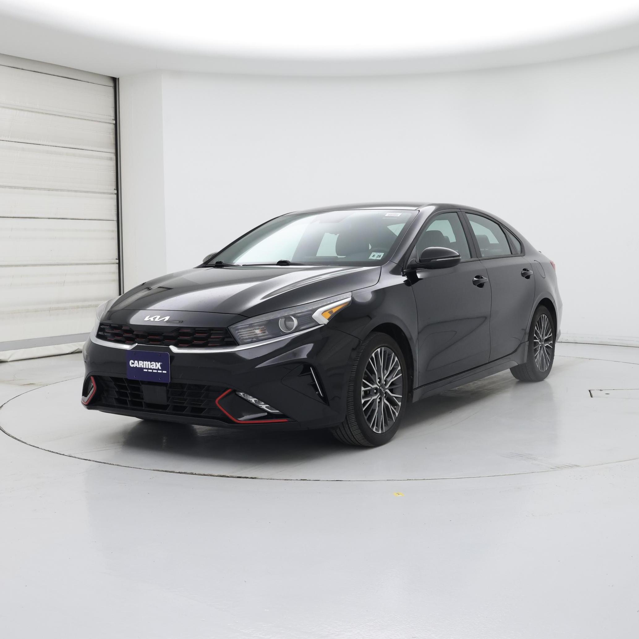 Thumbnail: 2023 Kia Forte - 4