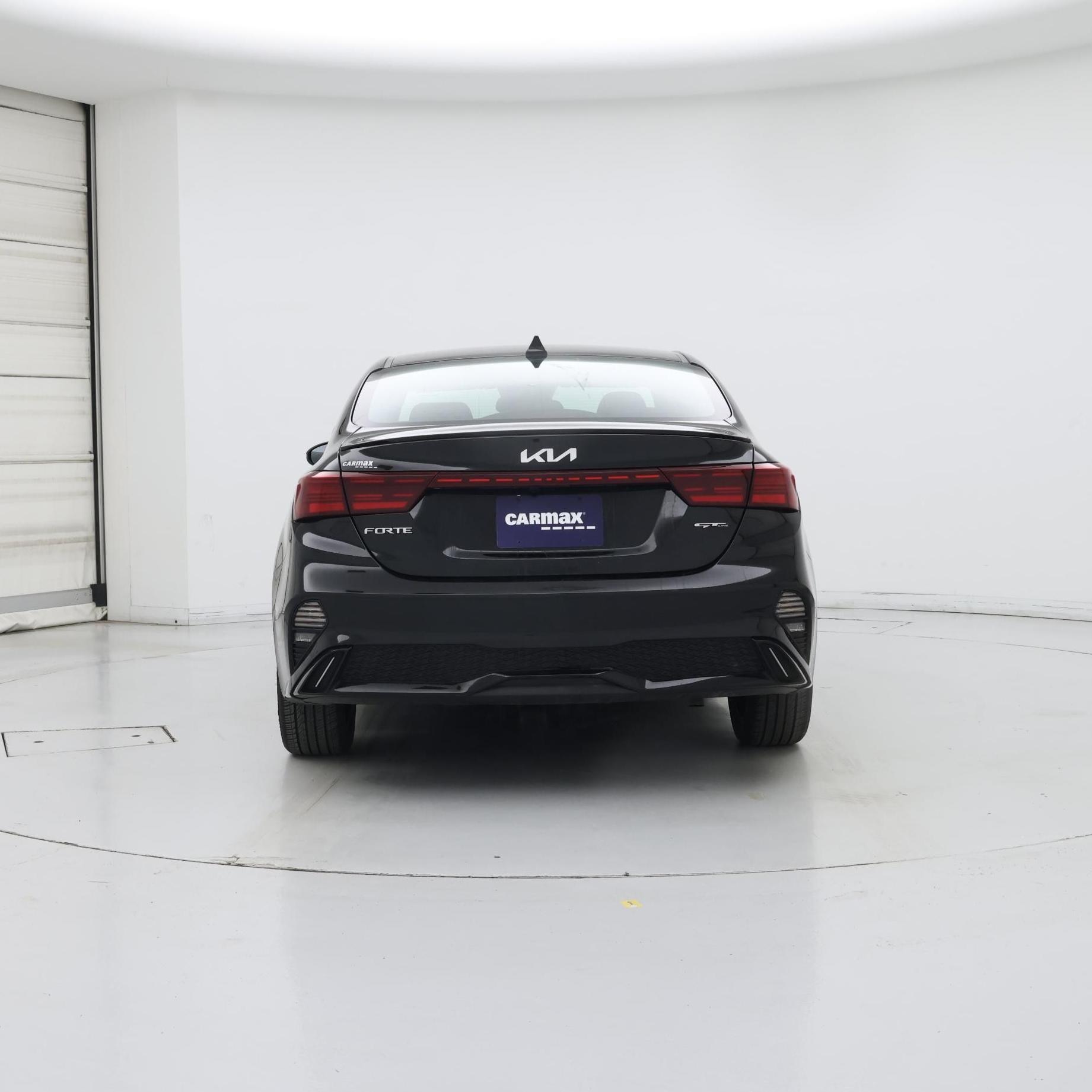 Thumbnail: 2023 Kia Forte - 6