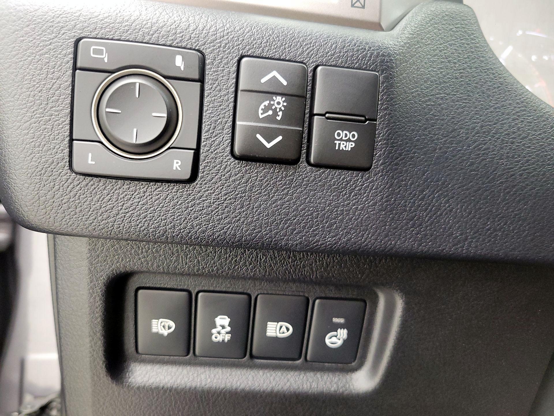 Thumbnail: 2023 Lexus GX - 13