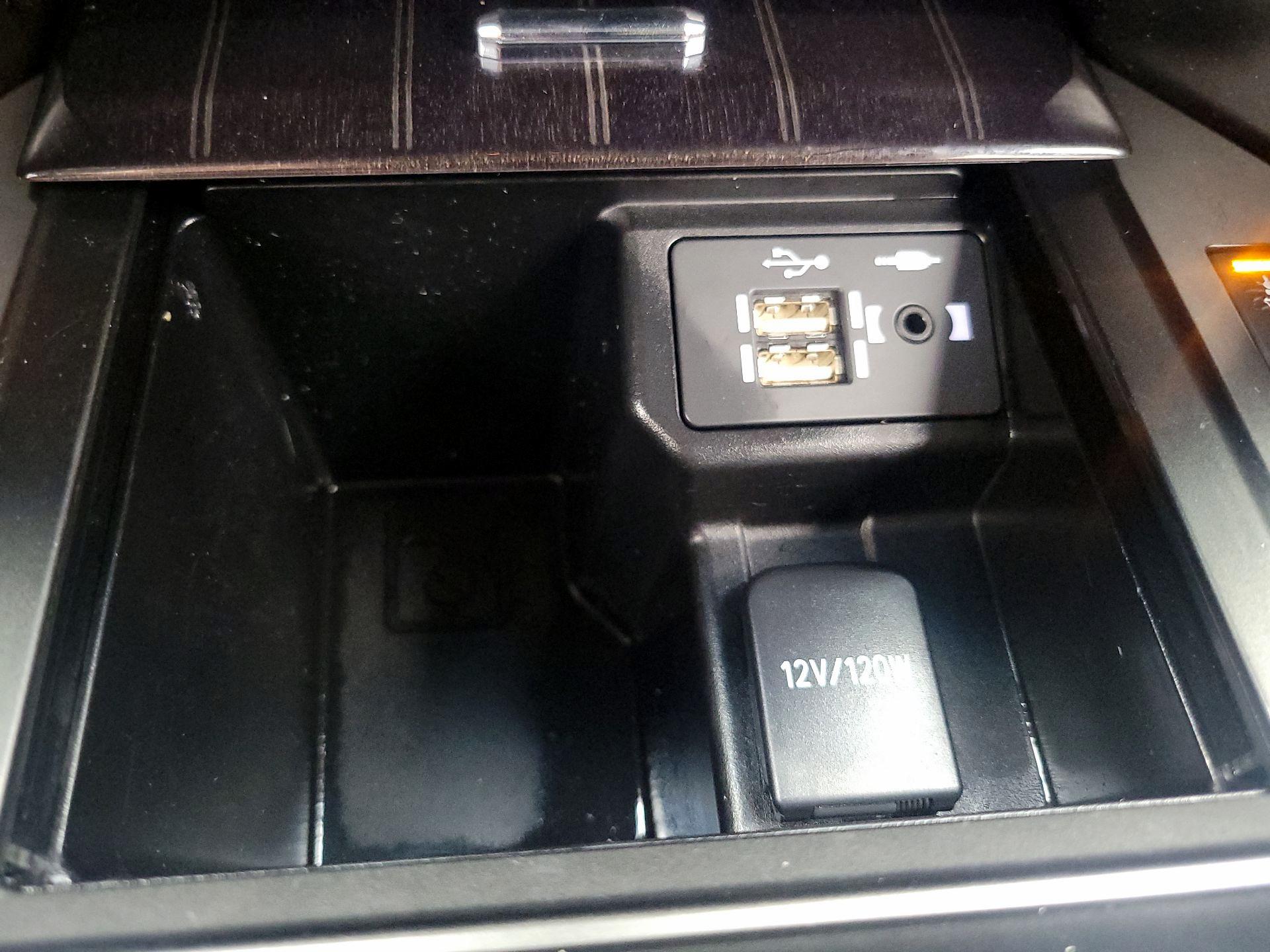 Thumbnail: 2023 Lexus GX - 19