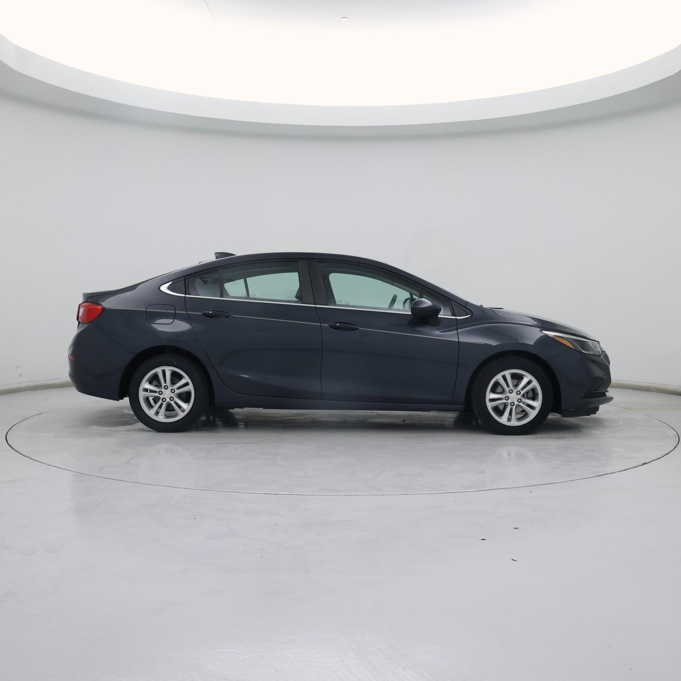 Thumbnail: 2018 Chevrolet Cruze - 7