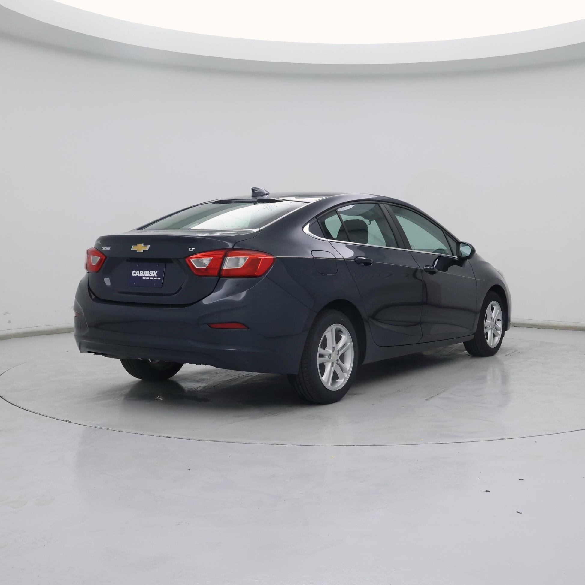 Thumbnail: 2018 Chevrolet Cruze - 8