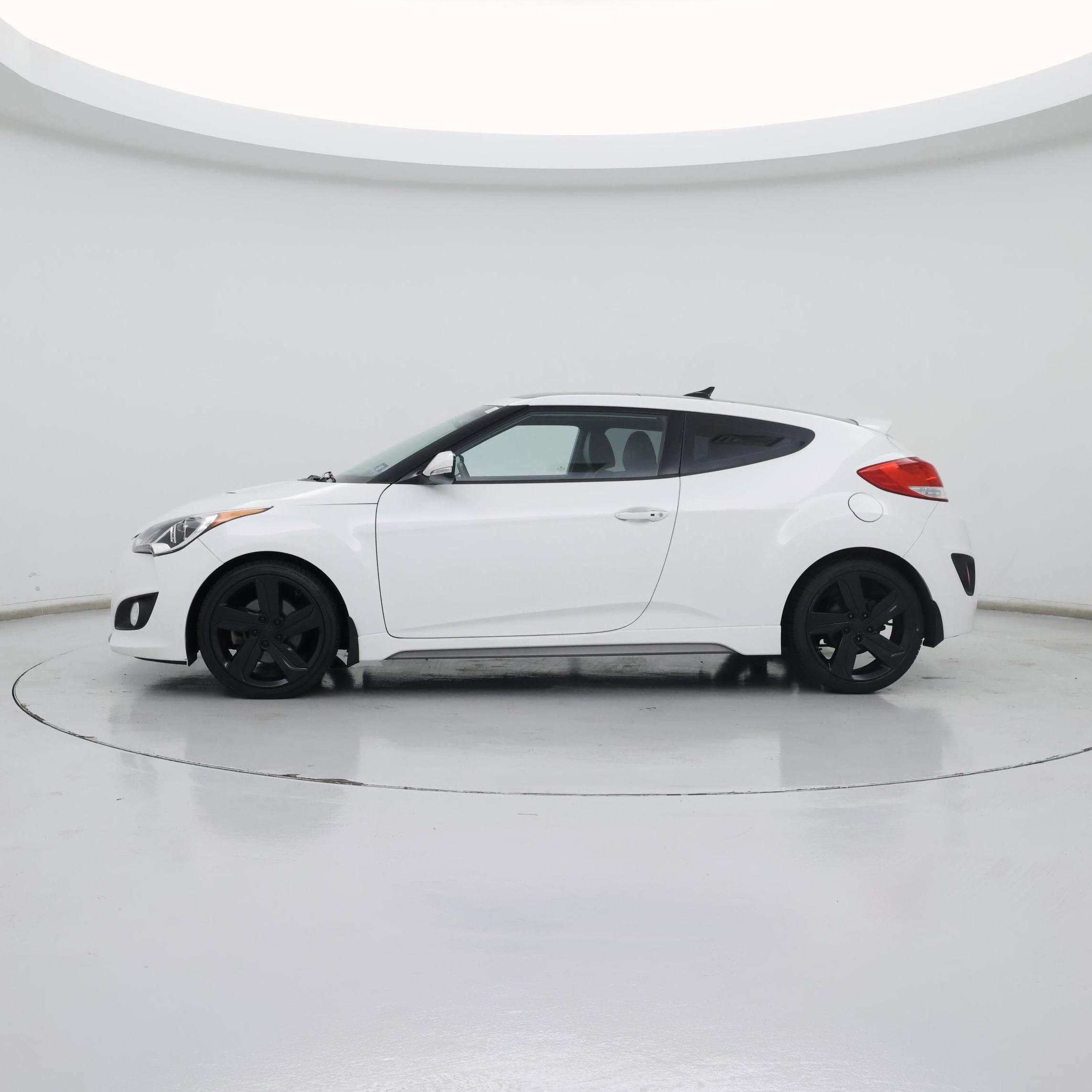 Thumbnail: 2015 Hyundai Veloster - 3