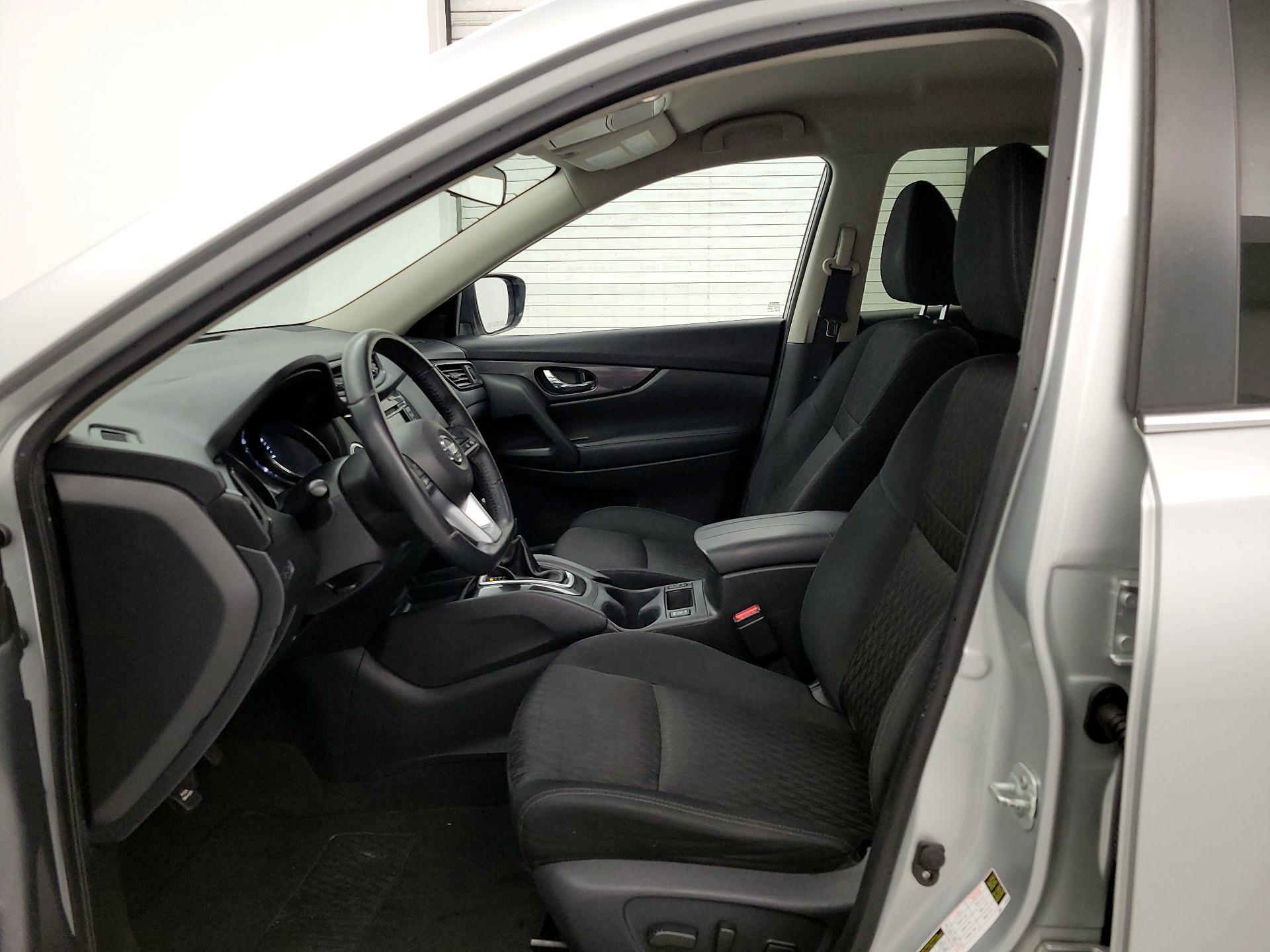 Thumbnail: 2018 Nissan Rogue - 11