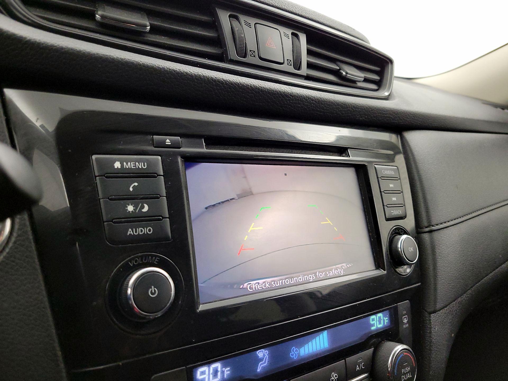 Thumbnail: 2018 Nissan Rogue - 14