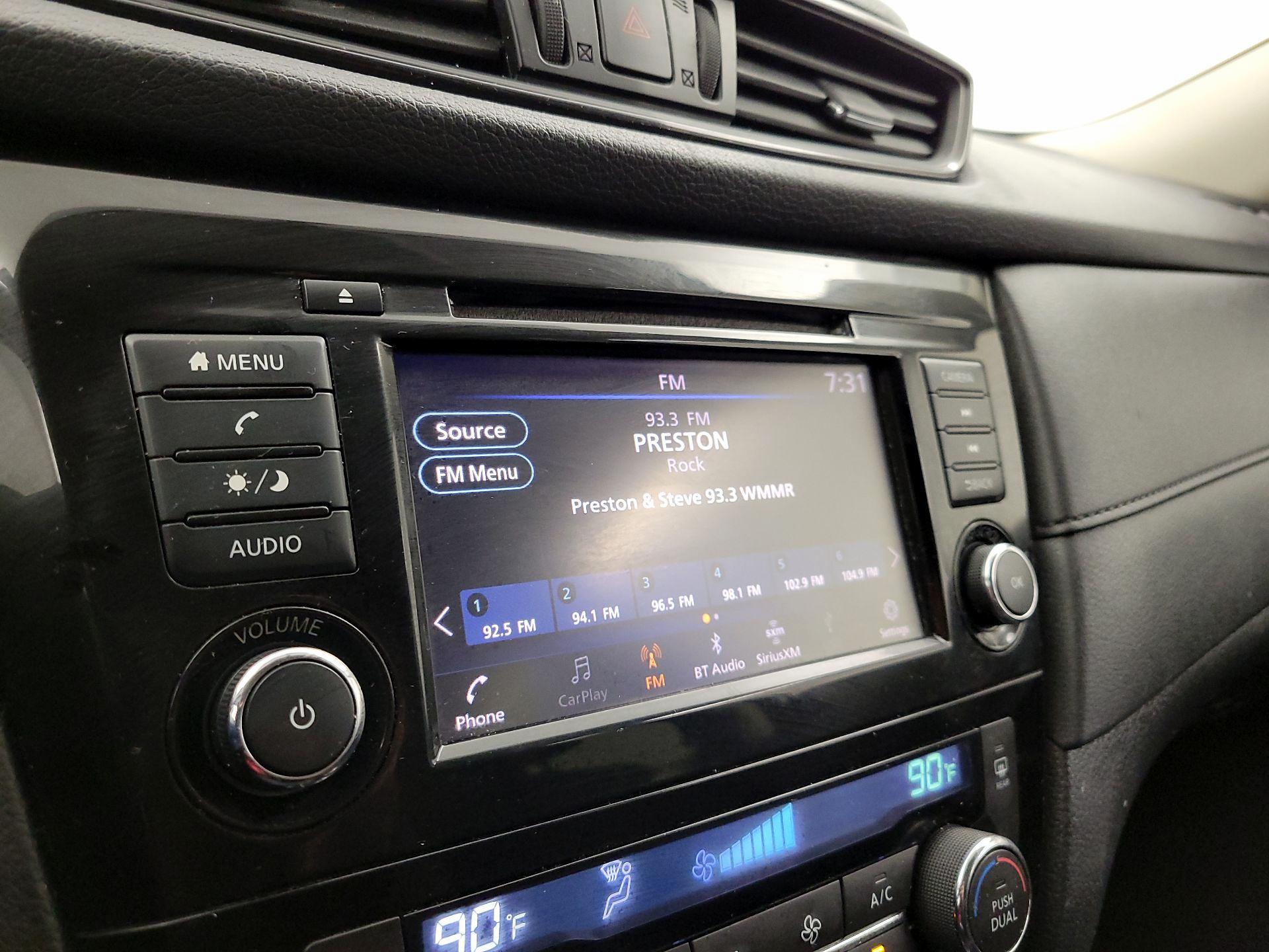 Thumbnail: 2018 Nissan Rogue - 15