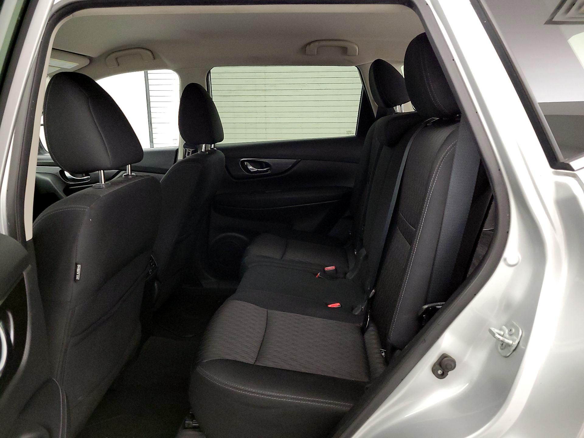 Thumbnail: 2018 Nissan Rogue - 19