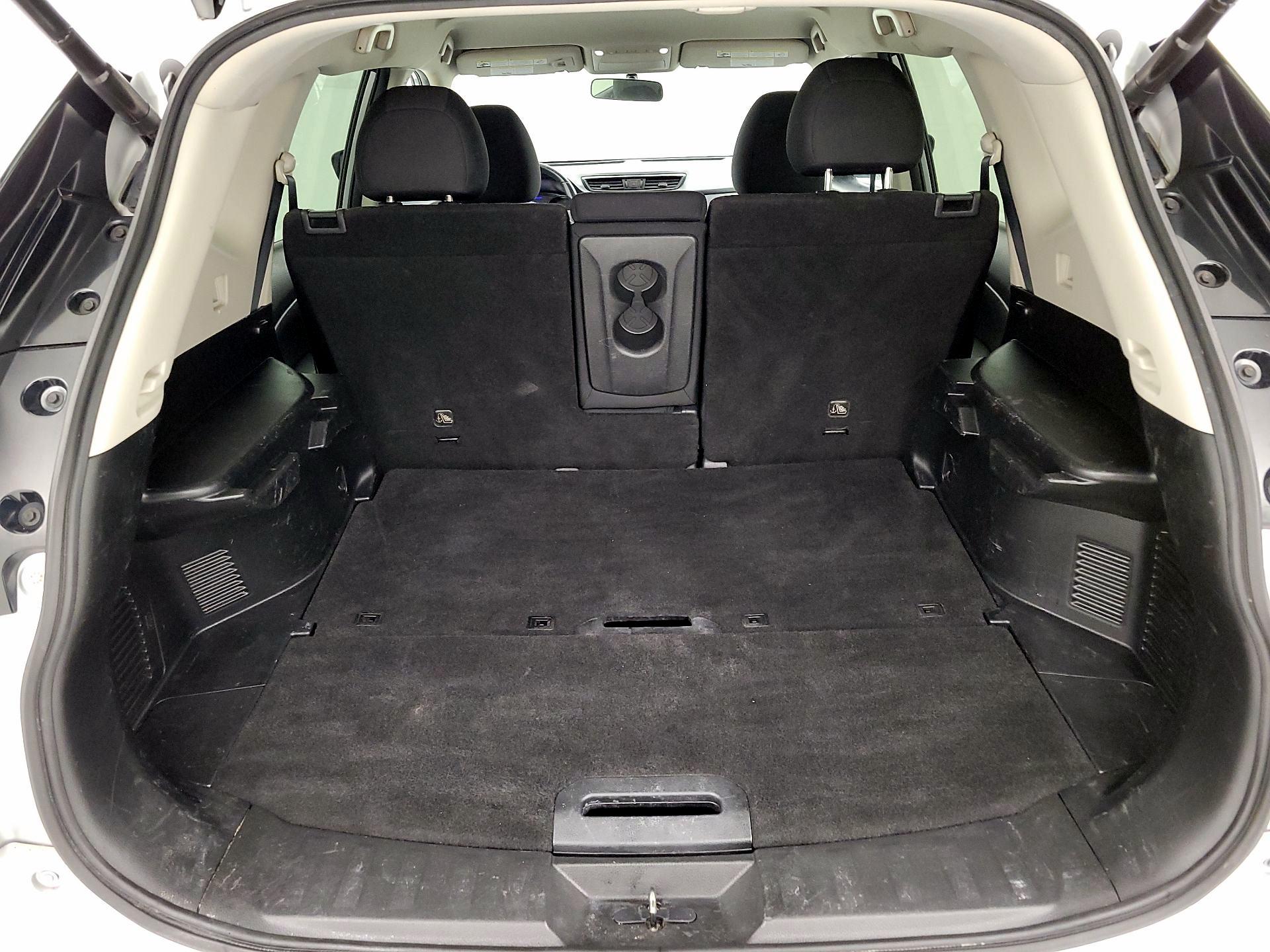 Thumbnail: 2018 Nissan Rogue - 20