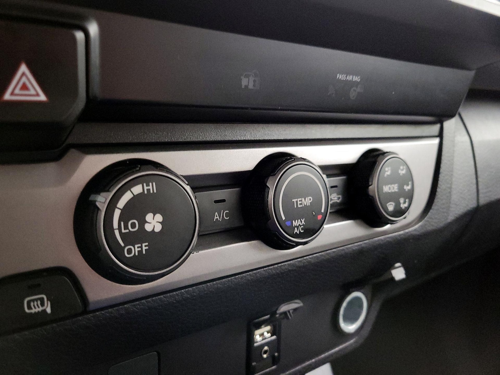 2019 Toyota Tacoma SR - Photo 17