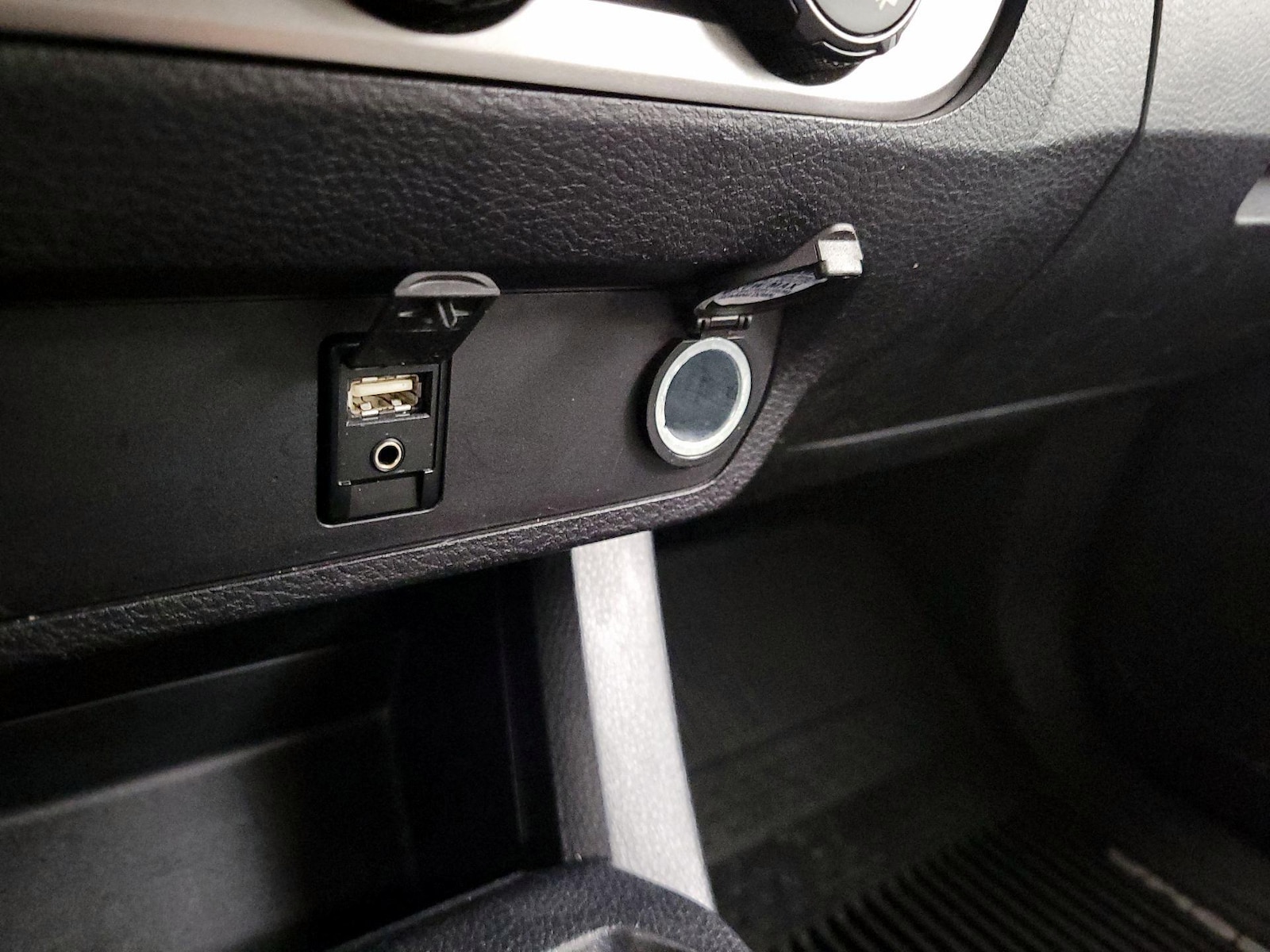 2019 Toyota Tacoma SR - Photo 19
