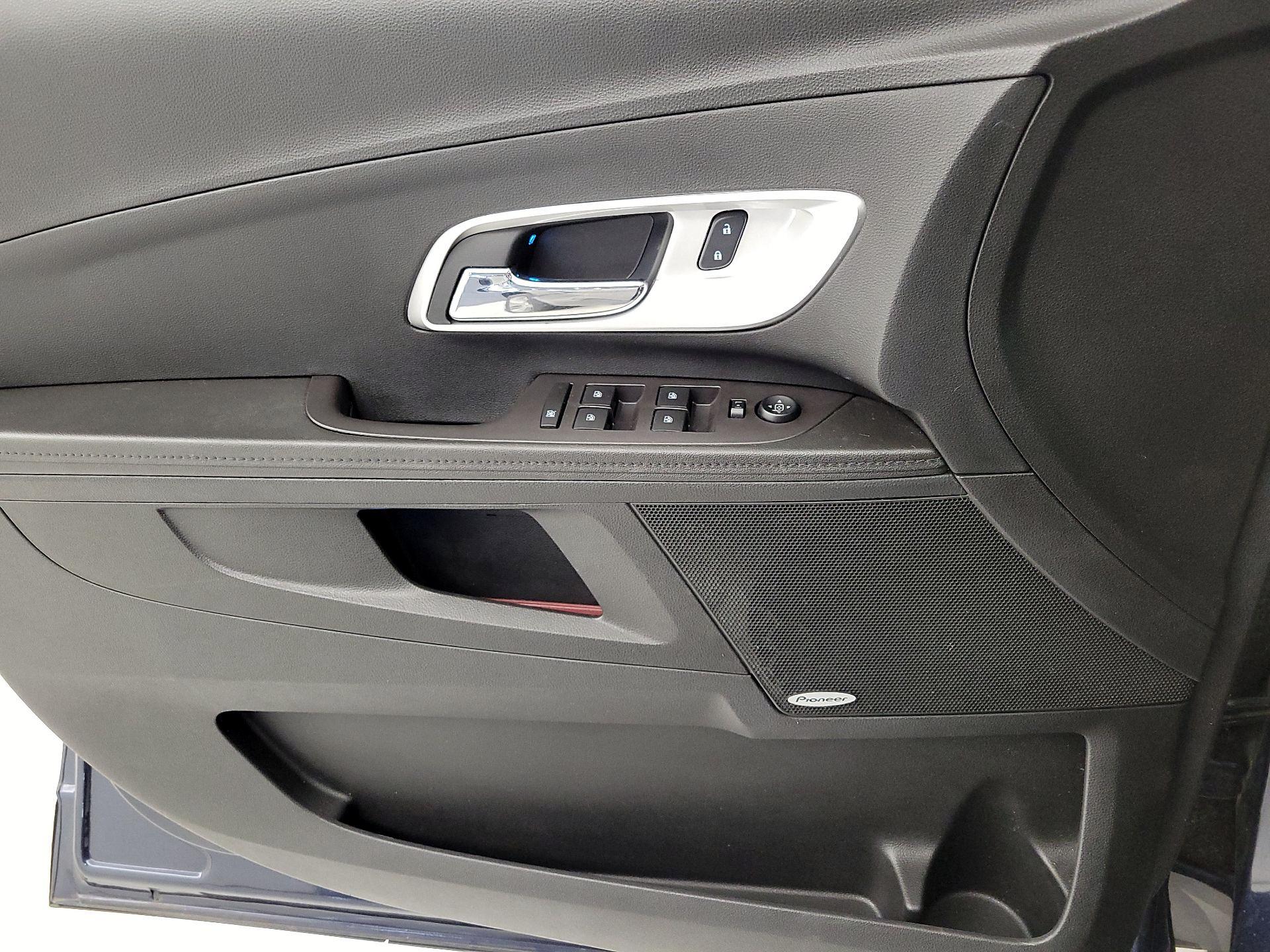 Thumbnail: 2016 Chevrolet Equinox - 12