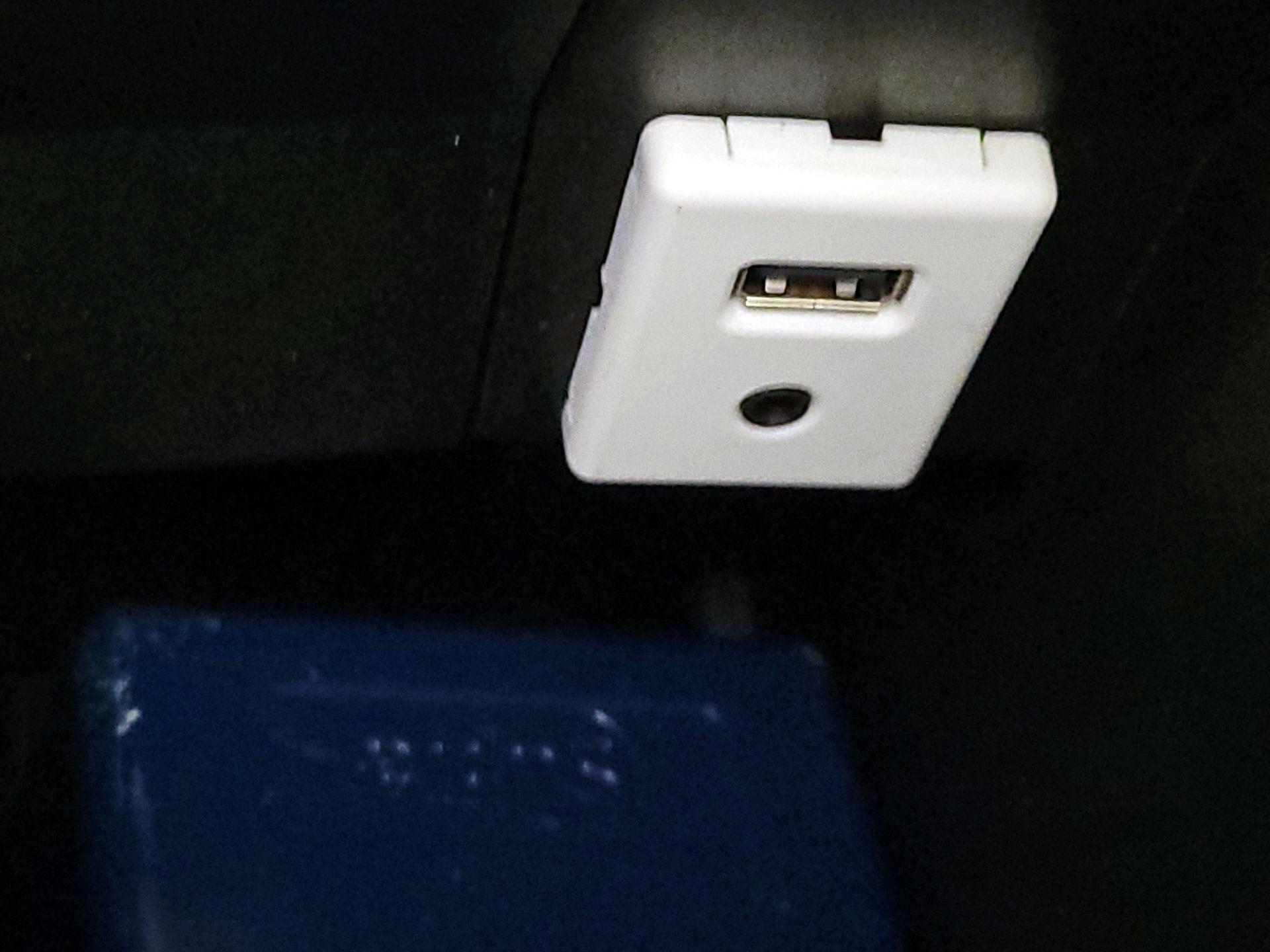 Thumbnail: 2016 Chevrolet Equinox - 18