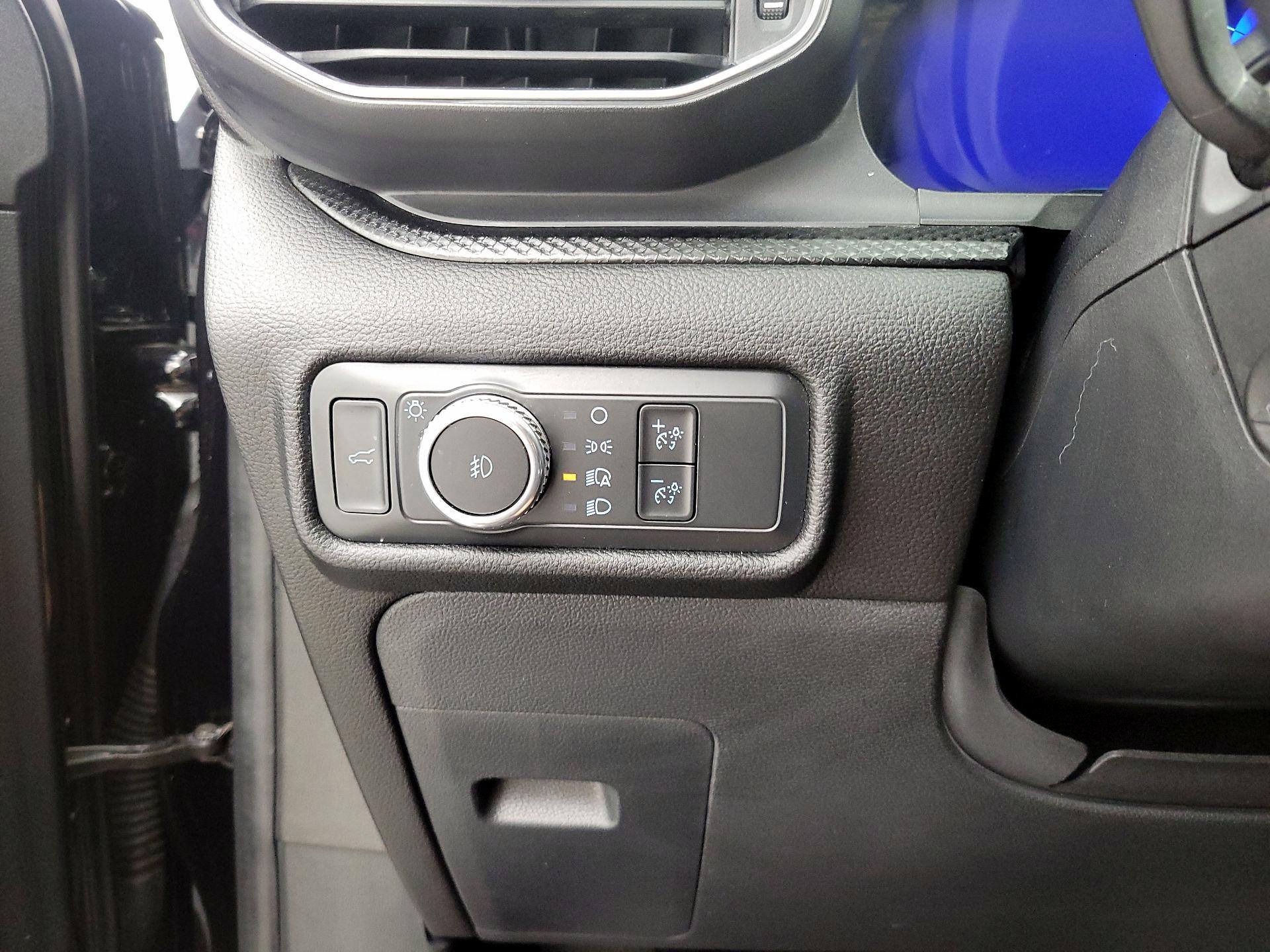 Thumbnail: 2022 Ford Explorer - 13