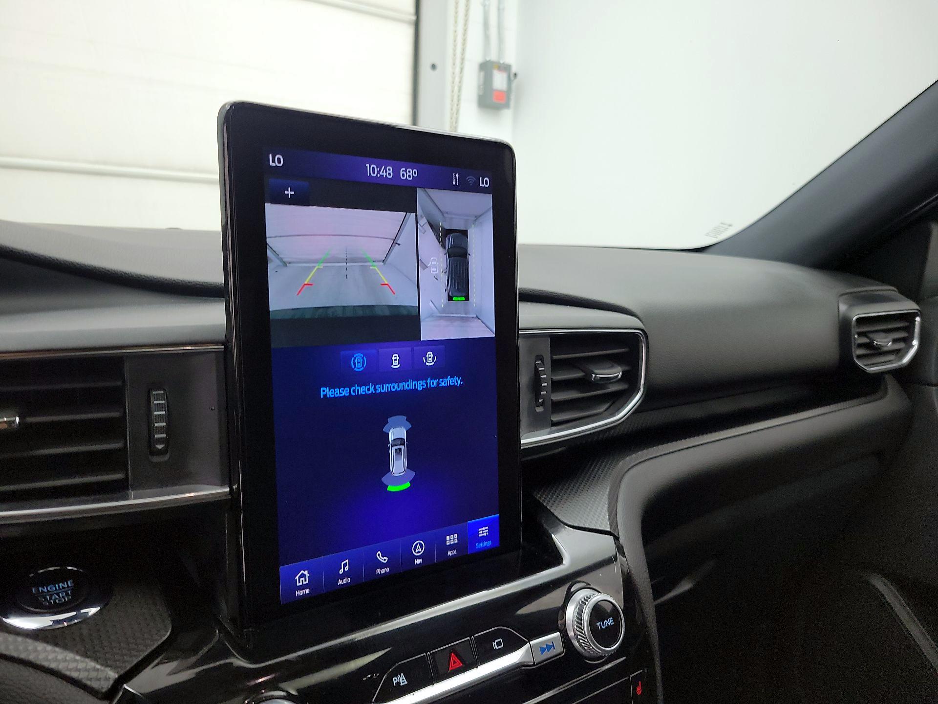 Thumbnail: 2022 Ford Explorer - 14