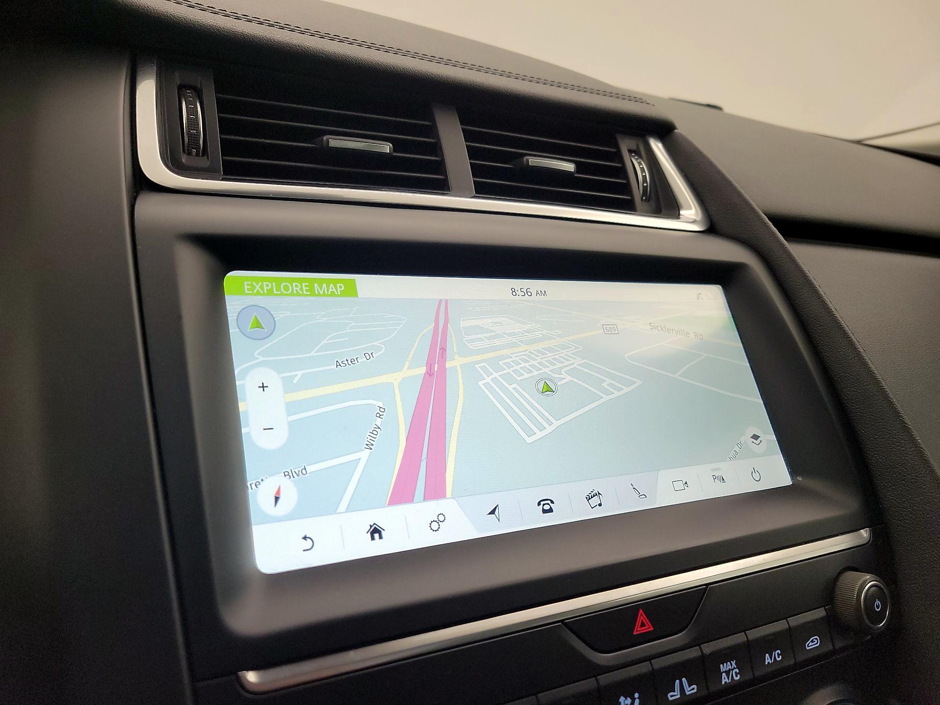 Thumbnail: 2019 Jaguar E-Pace - 14