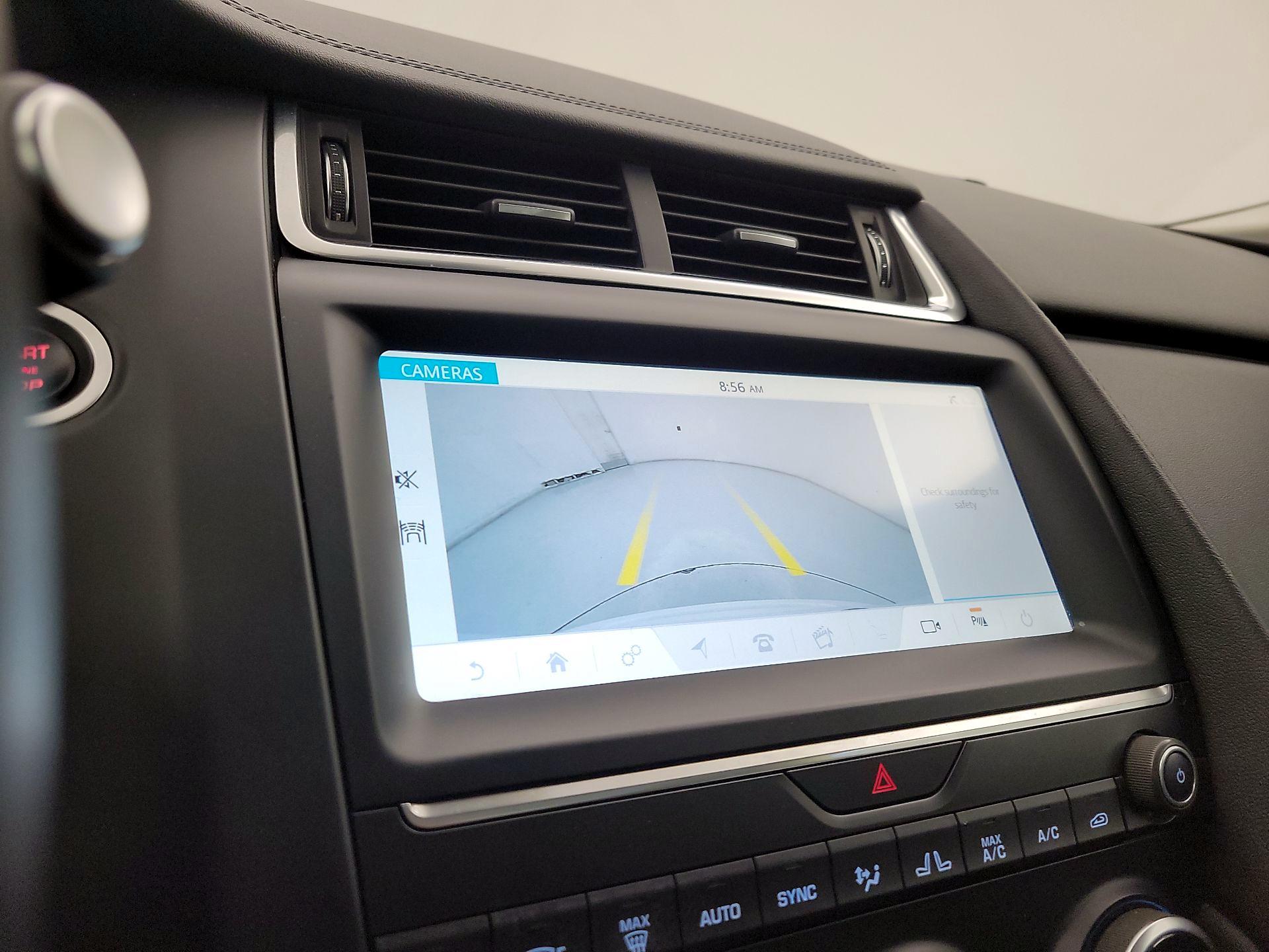 Thumbnail: 2019 Jaguar E-Pace - 15