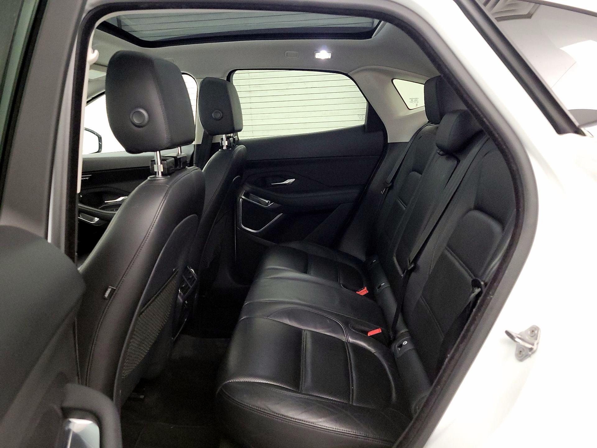 Thumbnail: 2019 Jaguar E-Pace - 20